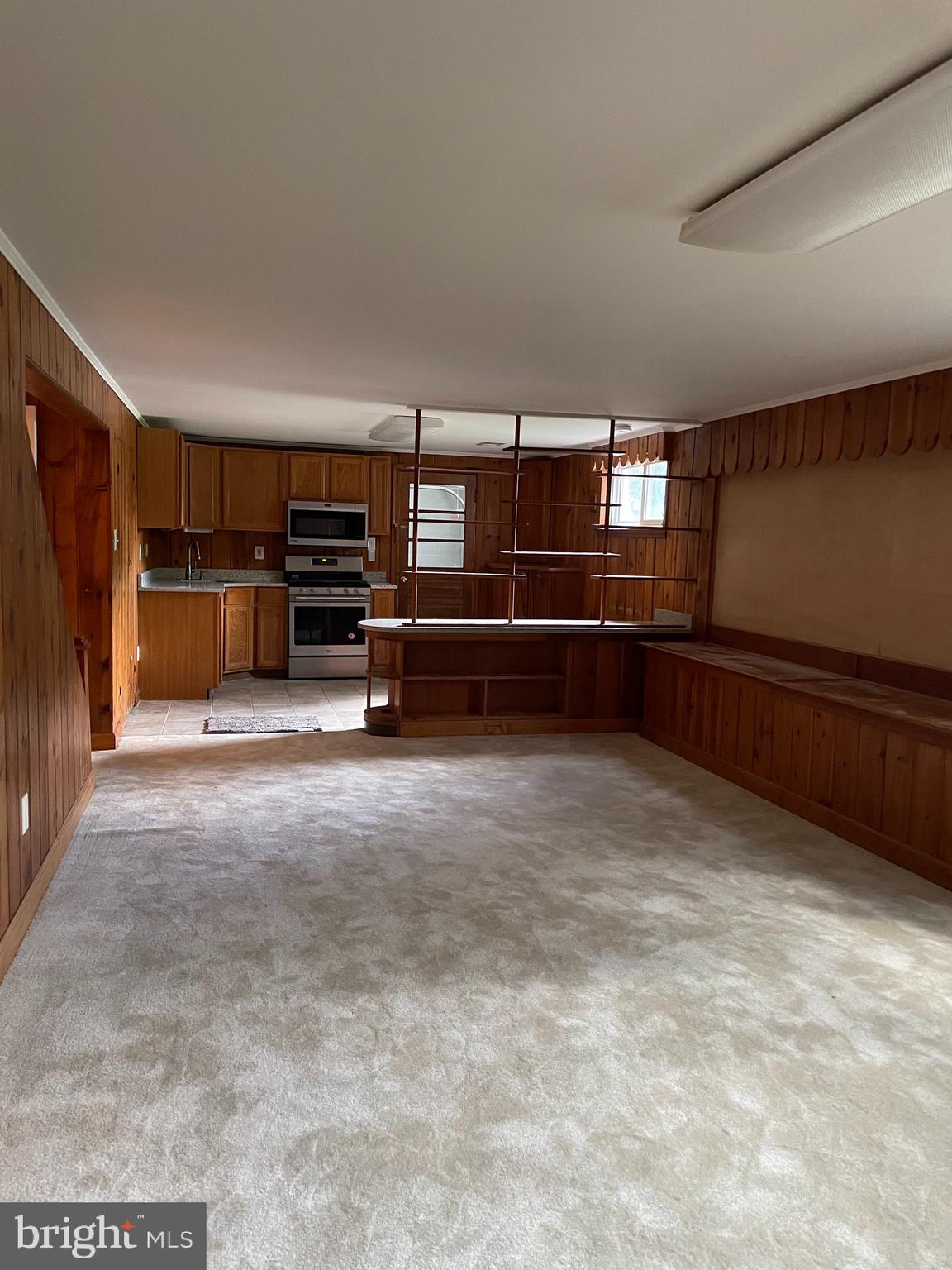 BEVERLY FOREST - Residential