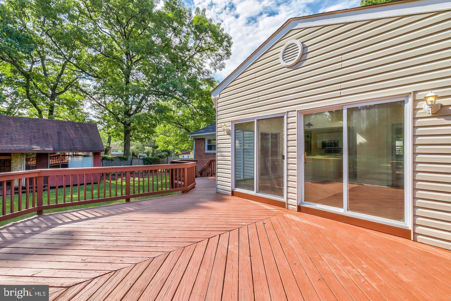 BEVERLY FOREST - Residential