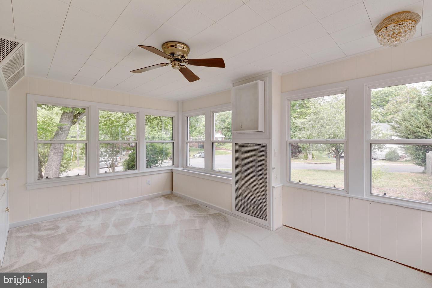 BEVERLY FOREST - Residential