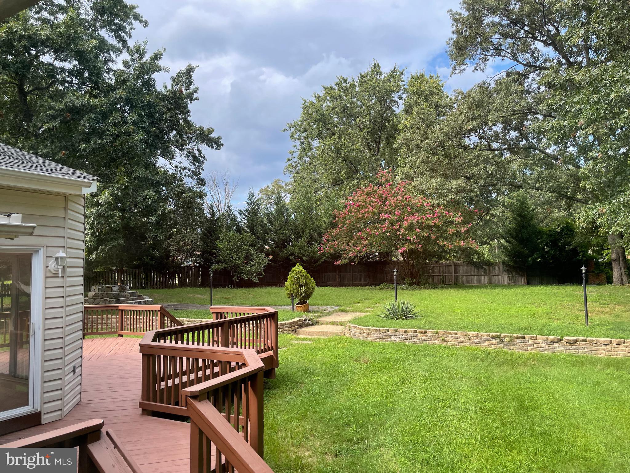 BEVERLY FOREST - Residential