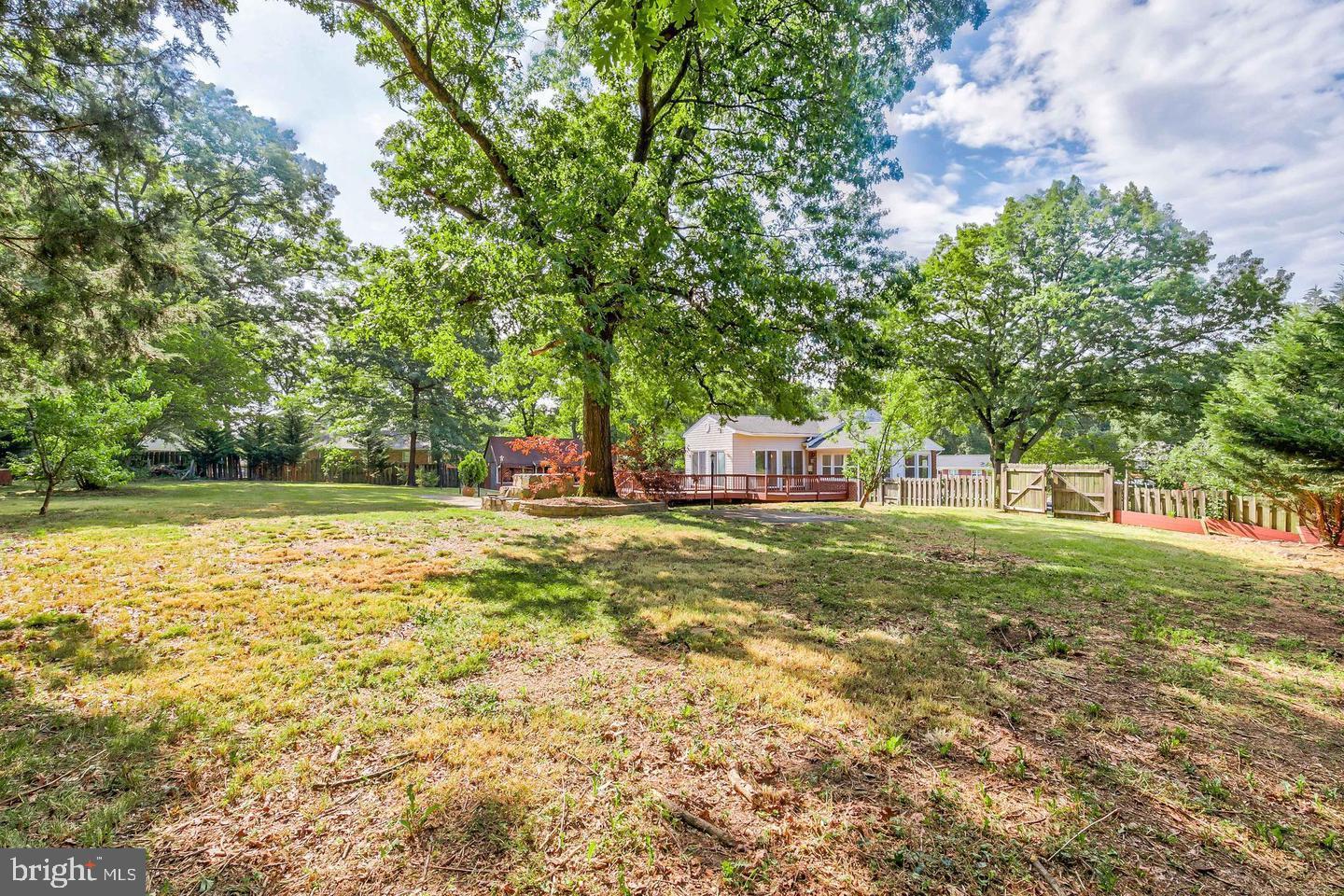 BEVERLY FOREST - Residential