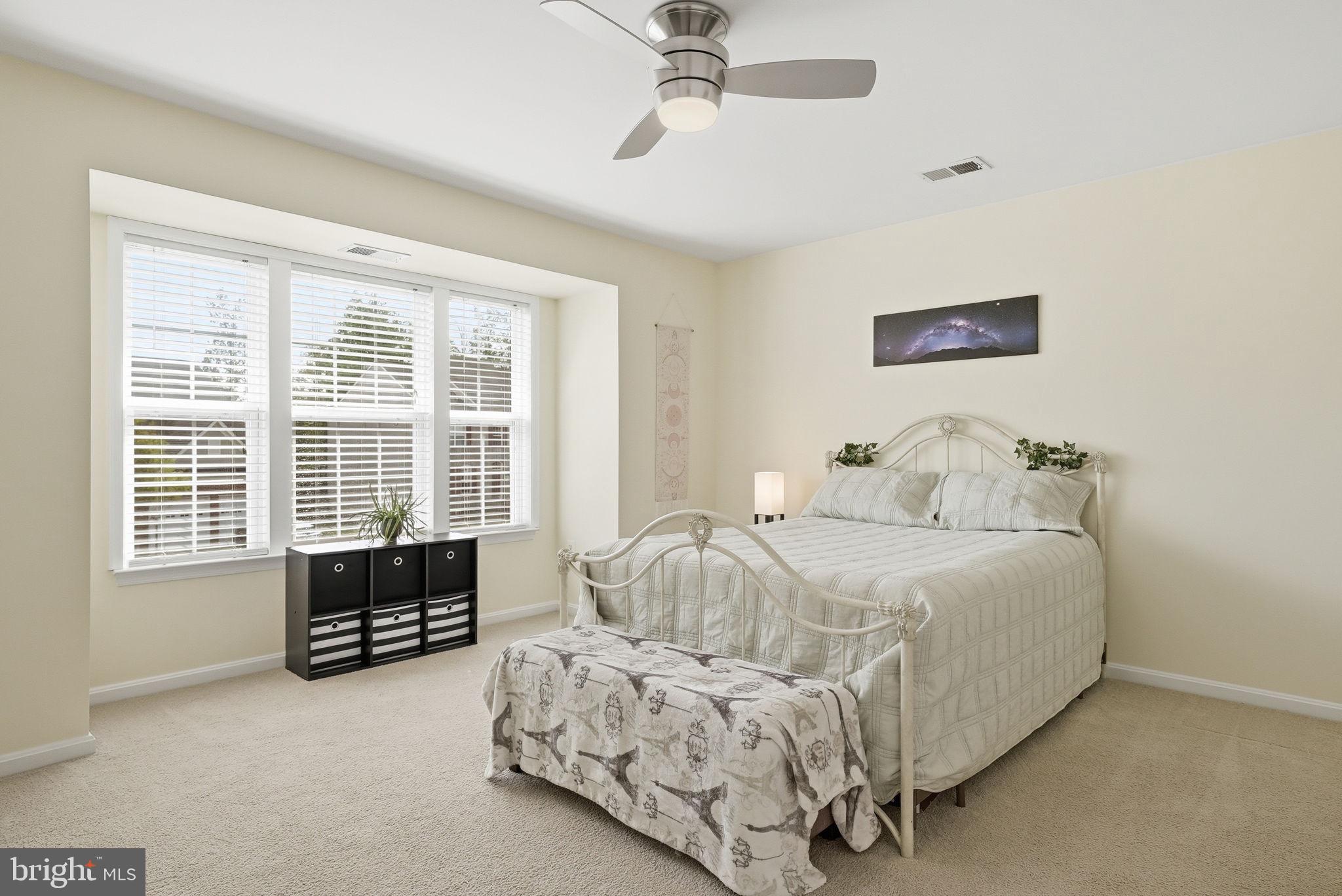 NEW DOMINION HUNT ESTATE - Residential