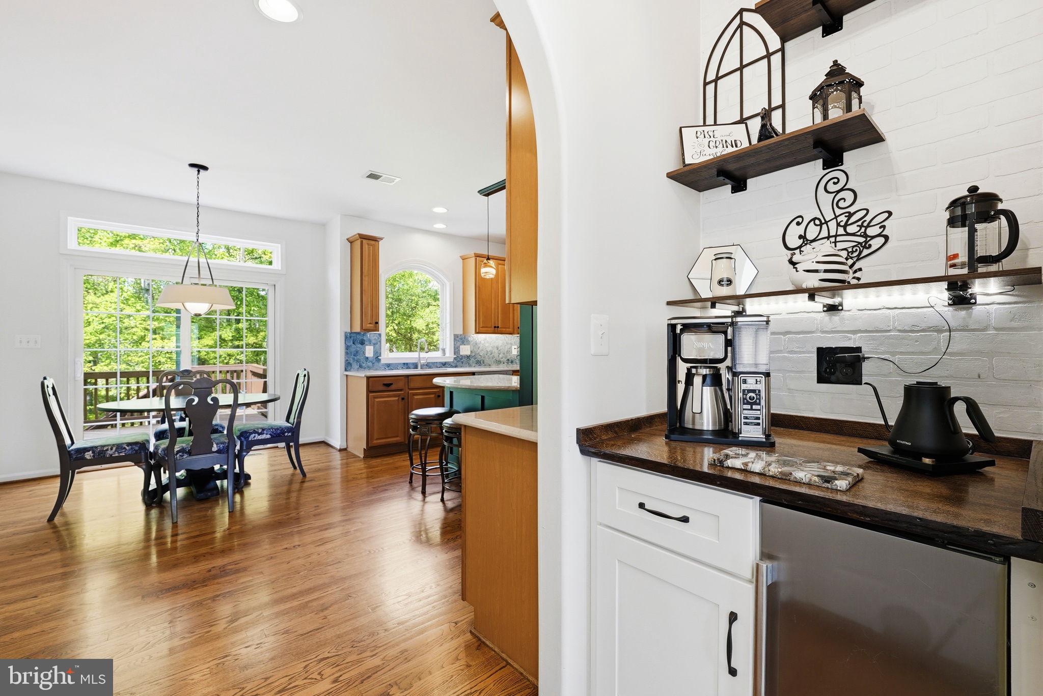 NEW DOMINION HUNT ESTATE - Residential