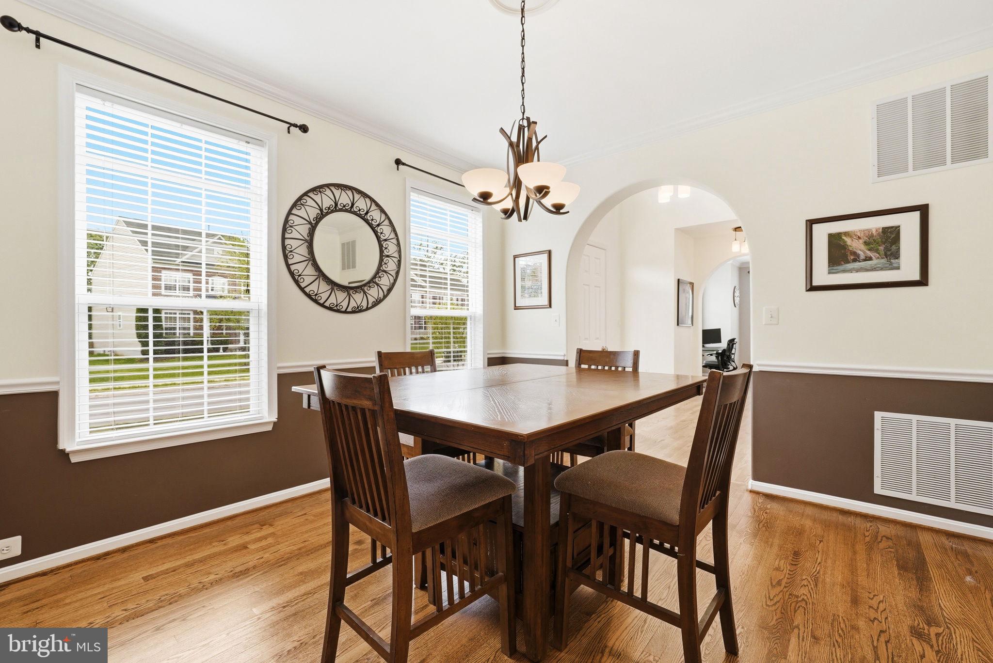 NEW DOMINION HUNT ESTATE - Residential