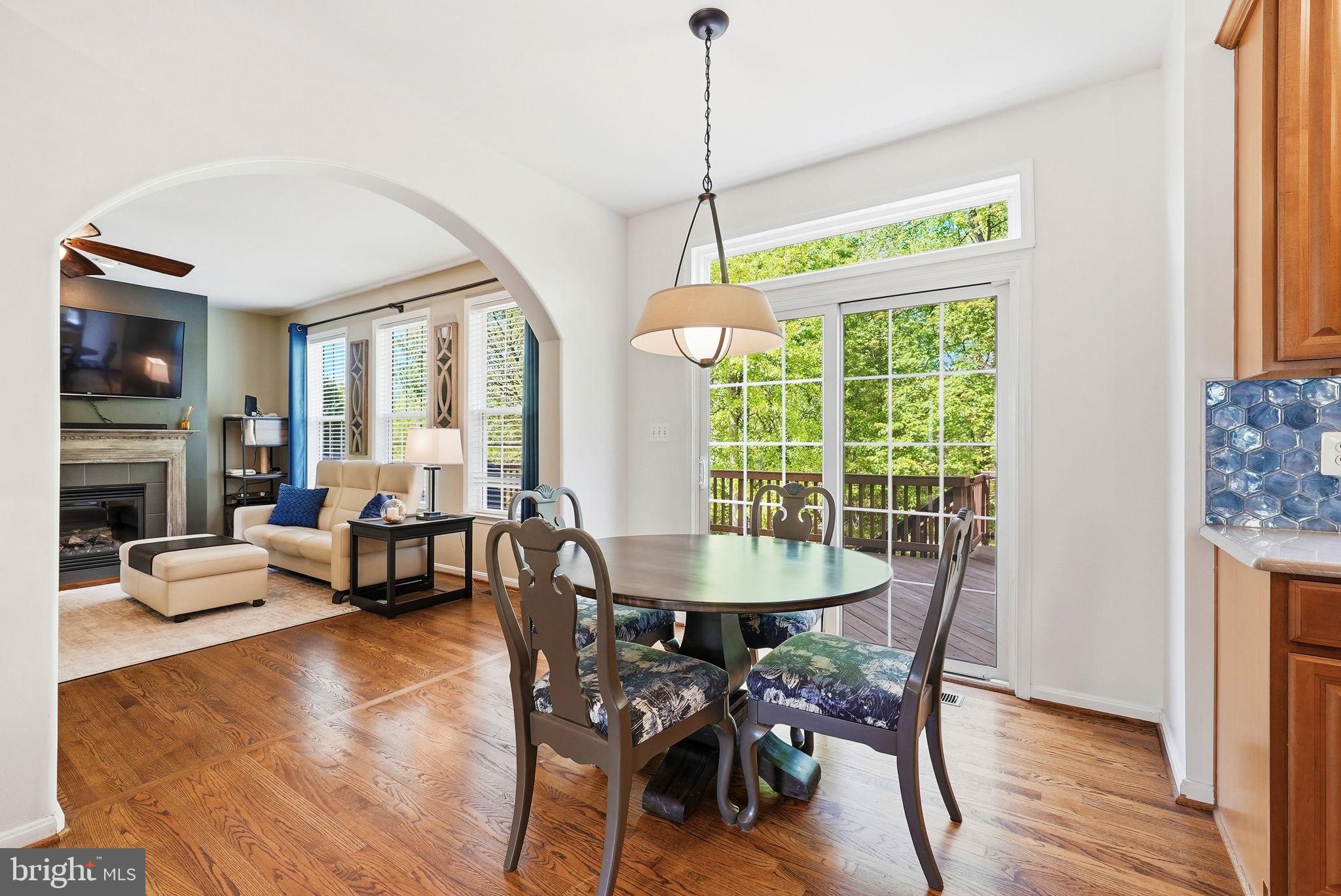 NEW DOMINION HUNT ESTATE - Residential