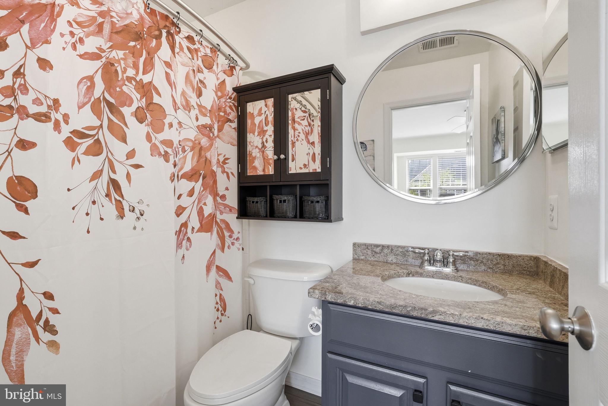 NEW DOMINION HUNT ESTATE - Residential