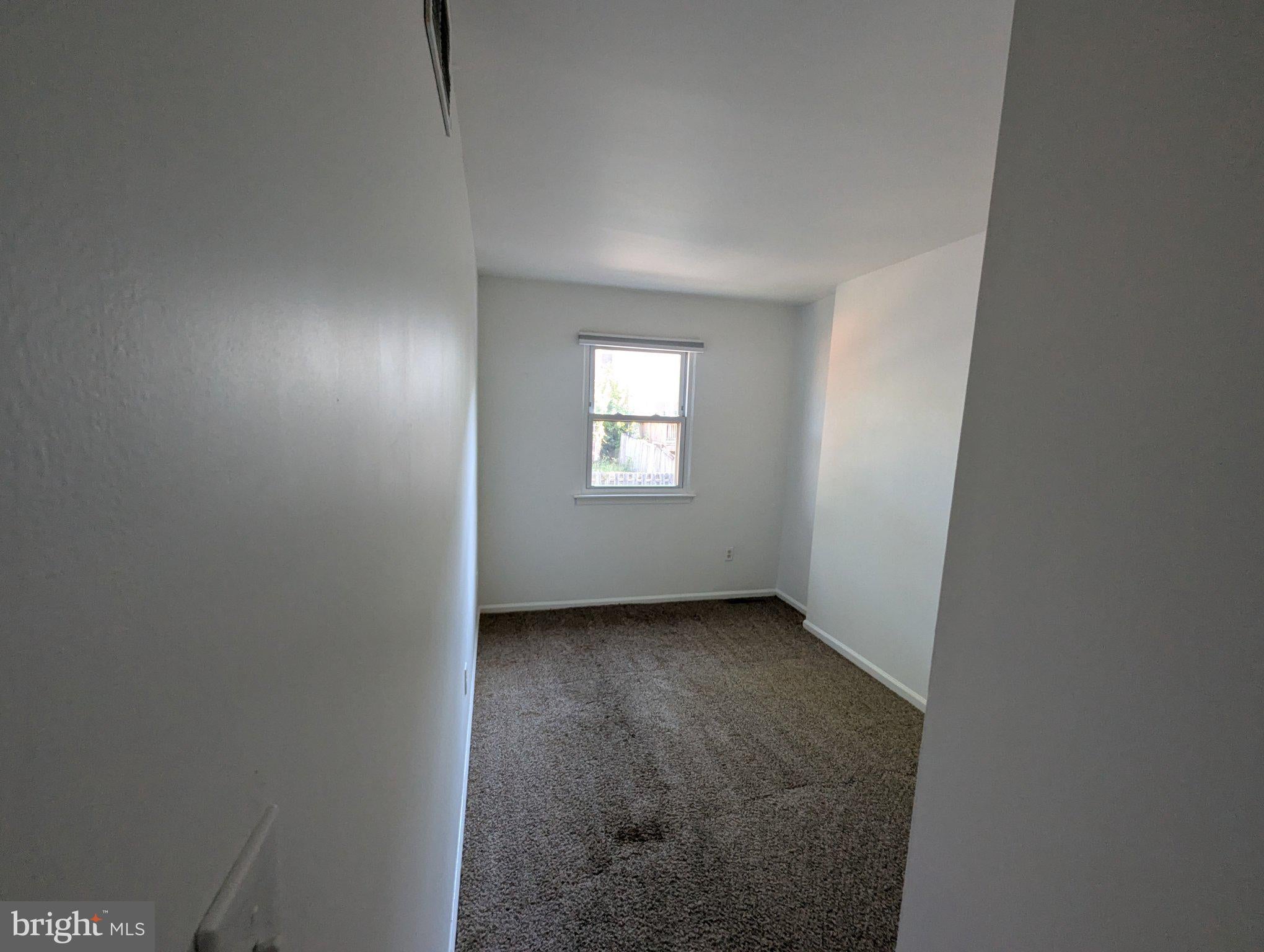 525 W 3RD STREET