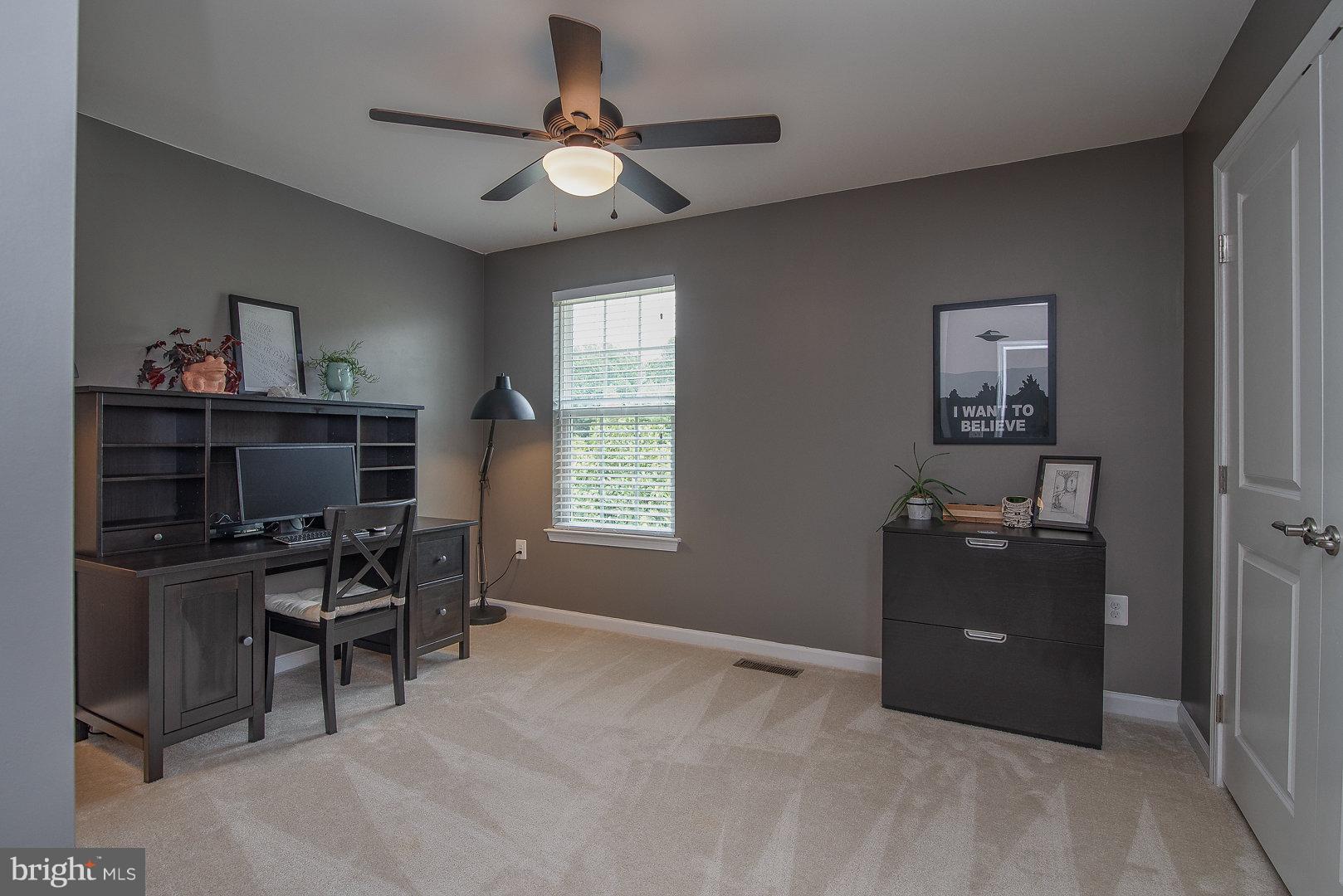 THREE FLAGS - Residential