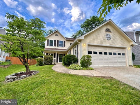 Photo of 7827 Bold Lion Lane, ALEXANDRIA, VA 22315 (MLS # VAFX2340970)