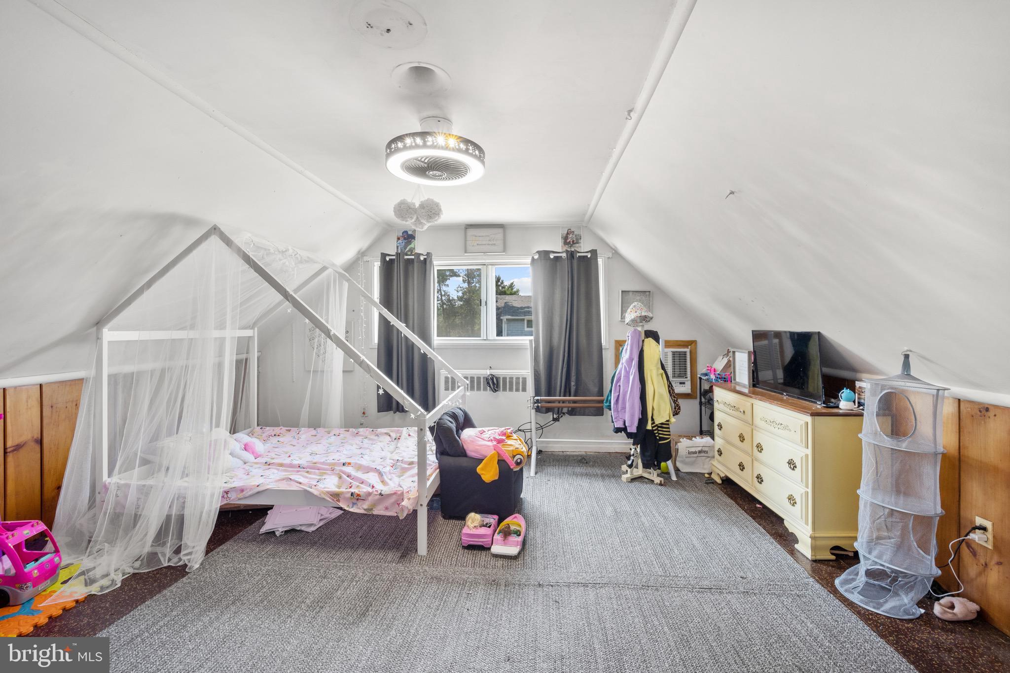 MILL CREEK FALLS - Residential