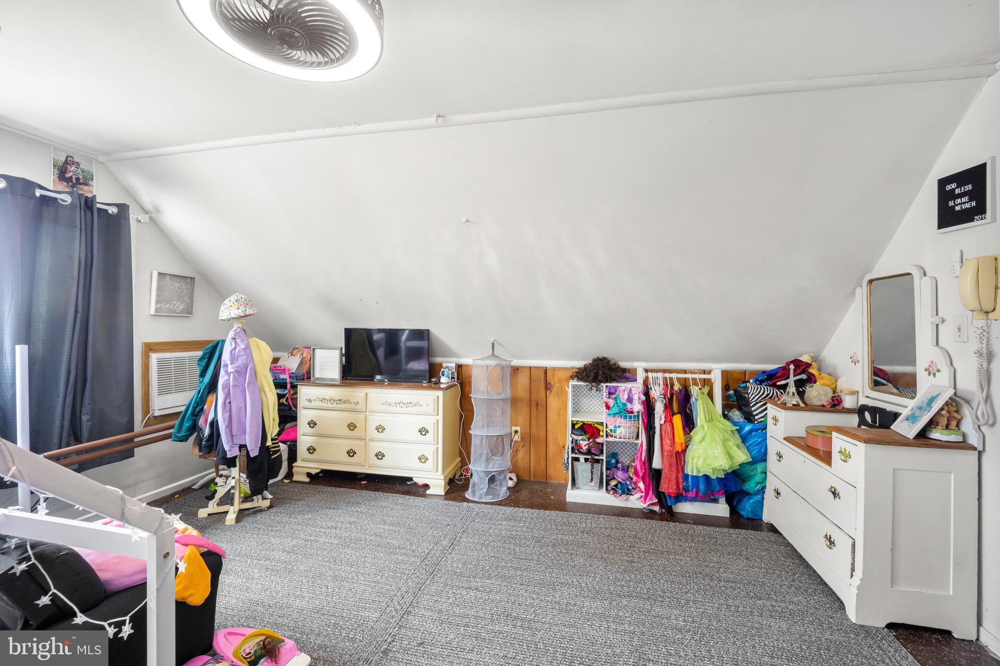 MILL CREEK FALLS - Residential