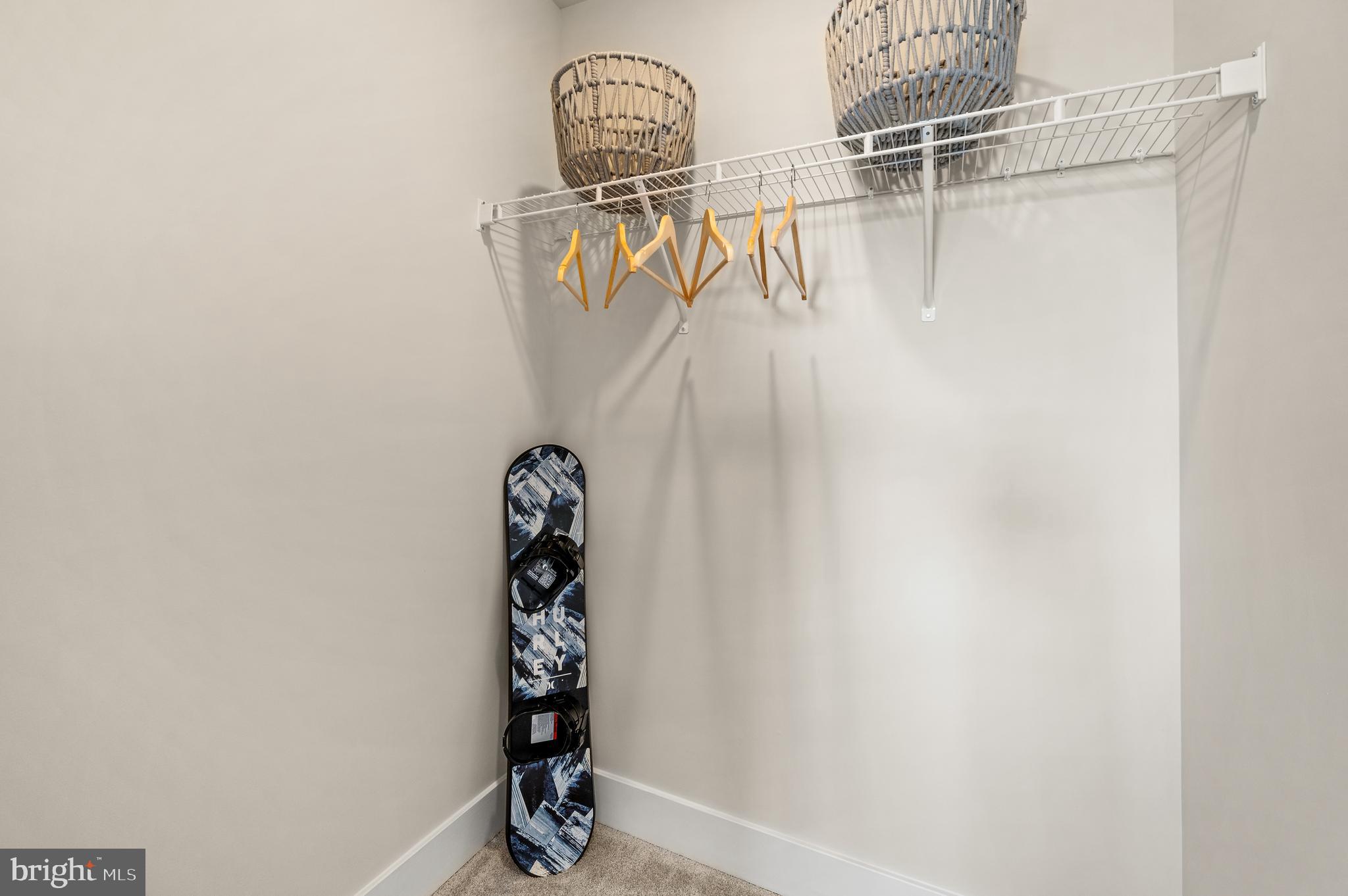 FARM VIEW - Residential