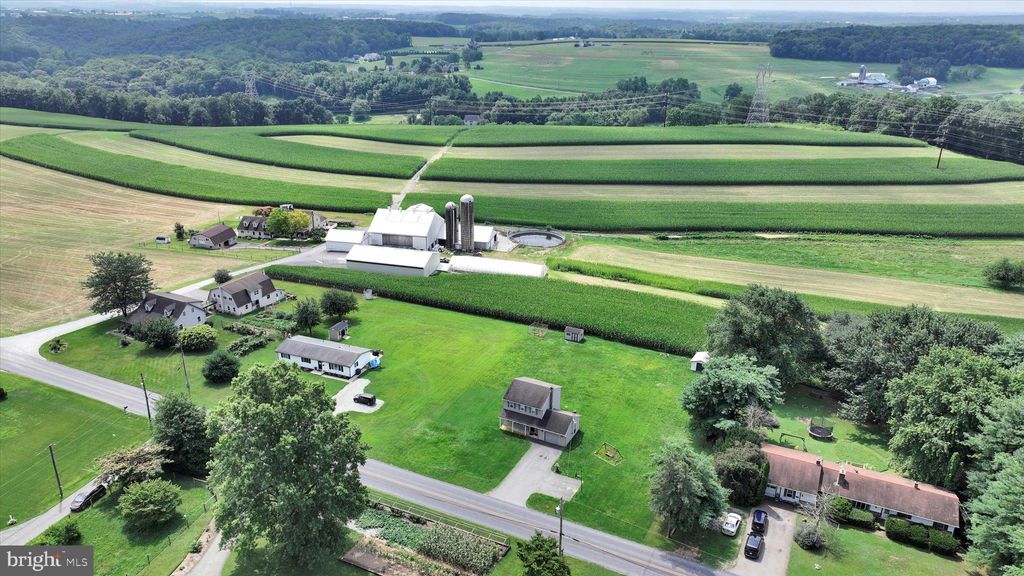 Photo of 977 Dry Wells Road, QUARRYVILLE, PA 17566 (MLS # PALA2073620)