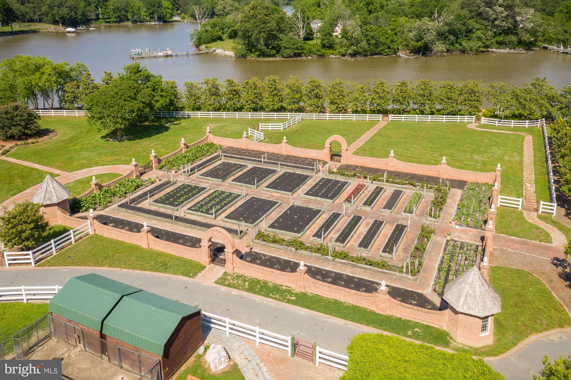 QUAILSAR - Residential