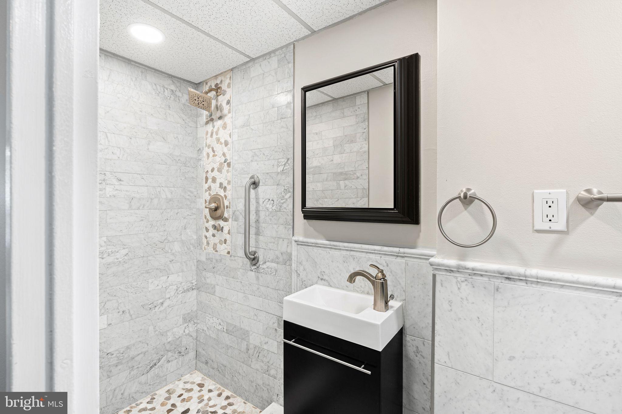 GREEN HILL - Residential