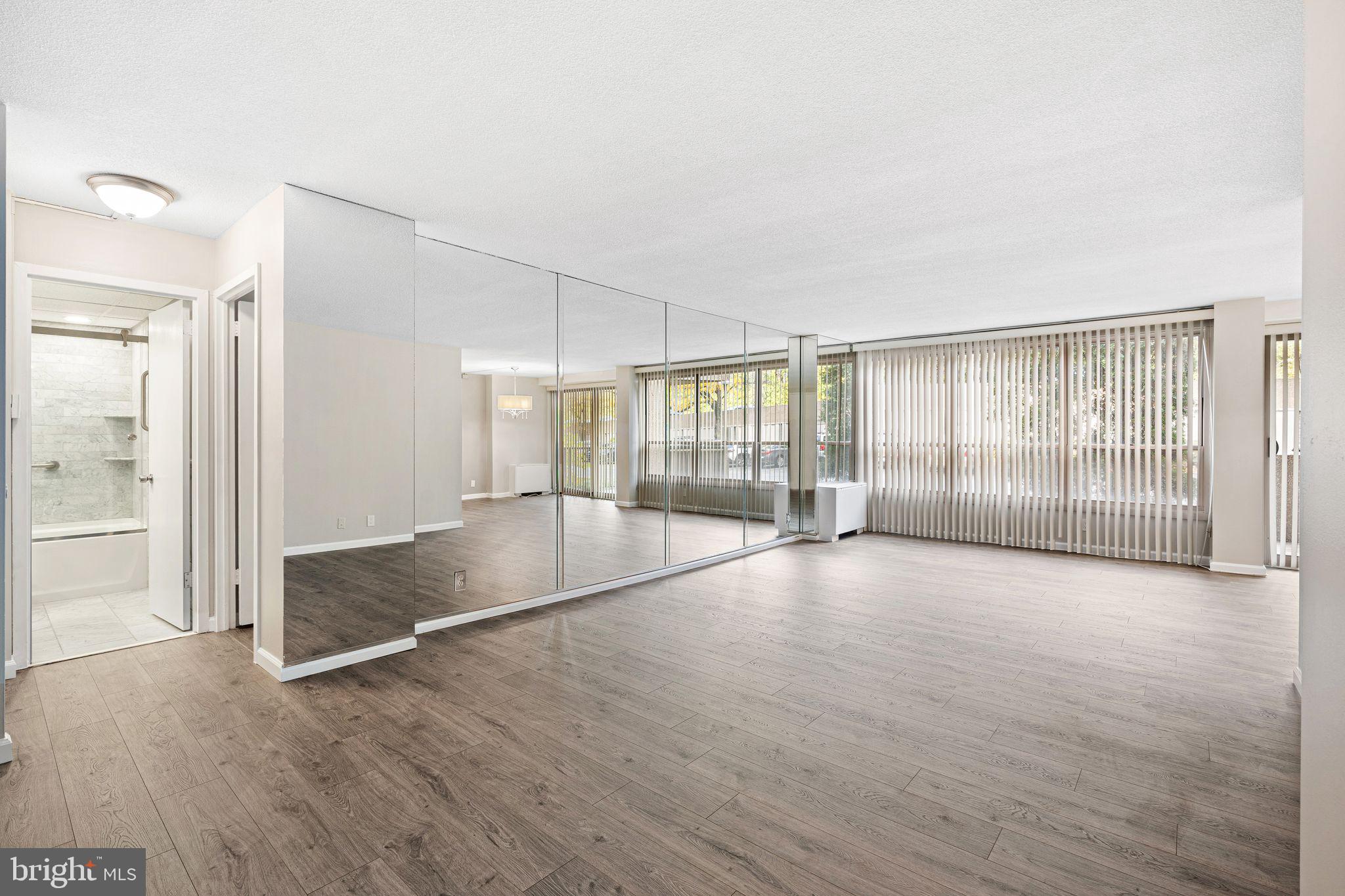 1001 CITY AVENUE EC-107