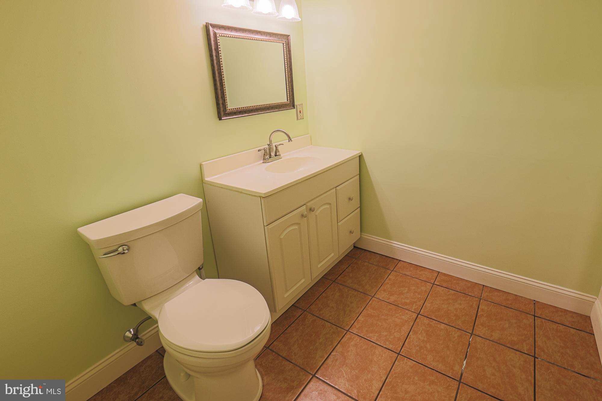 CROMWELL STATION - Residential