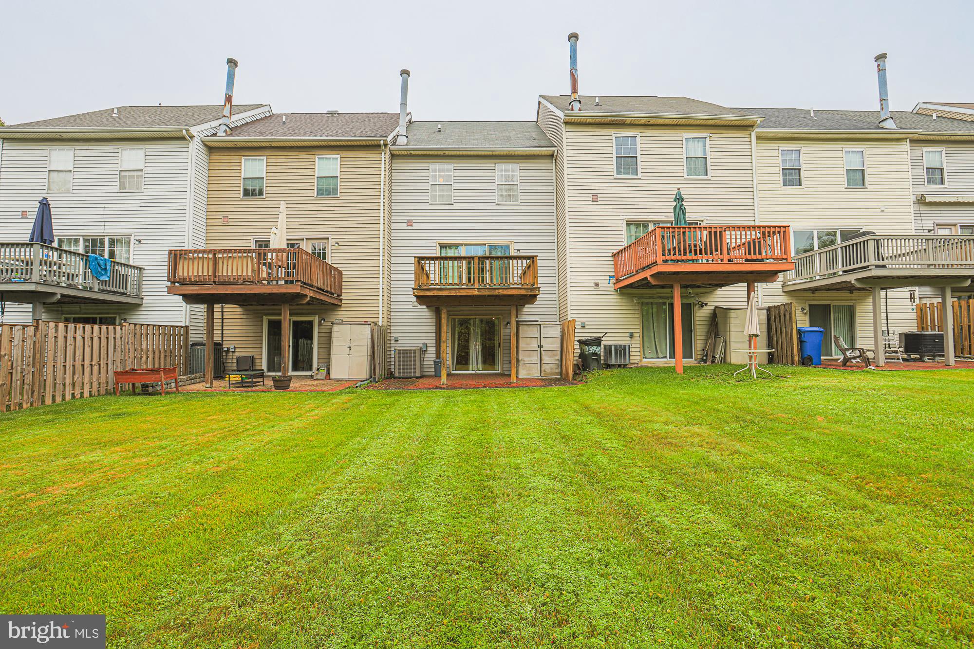 CROMWELL STATION - Residential