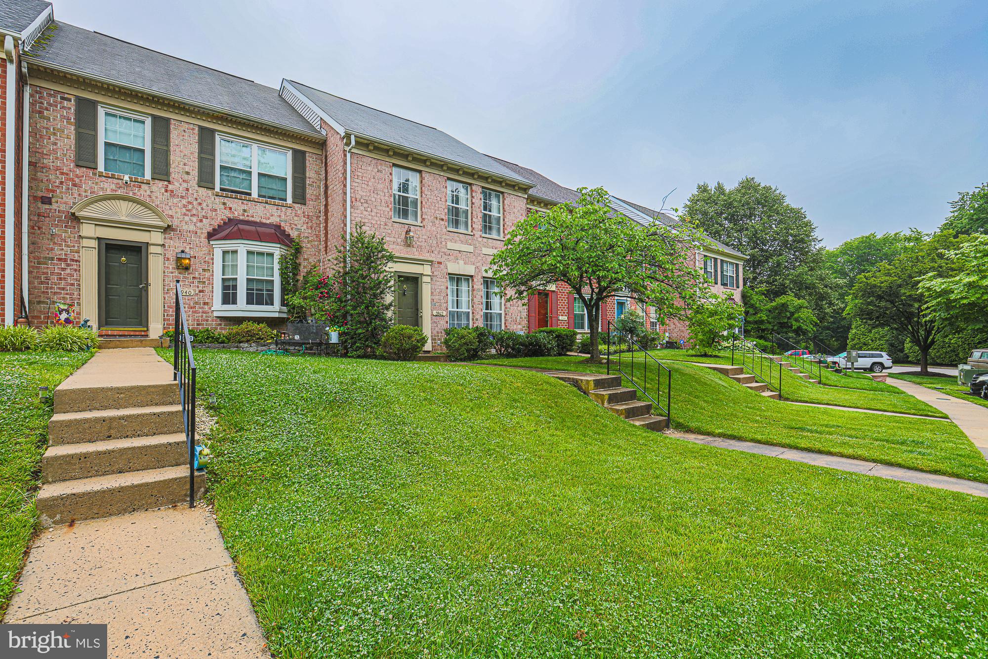 CROMWELL STATION - Residential