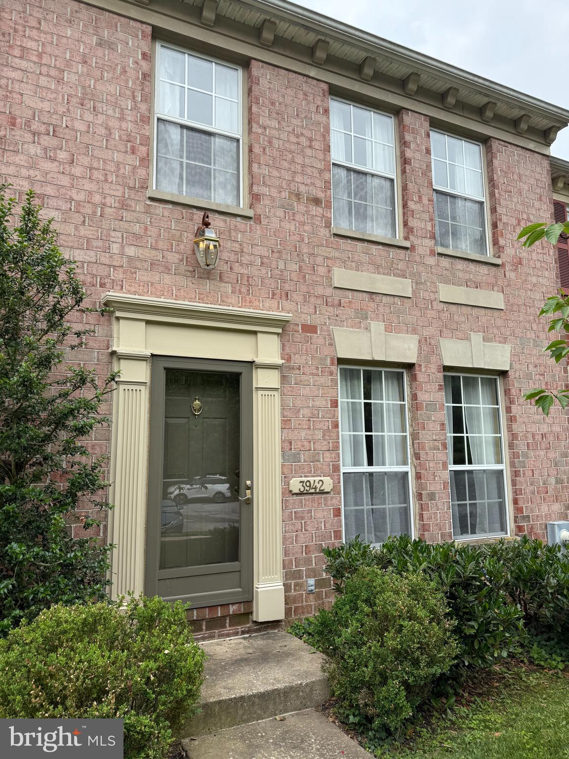 CROMWELL STATION - Residential