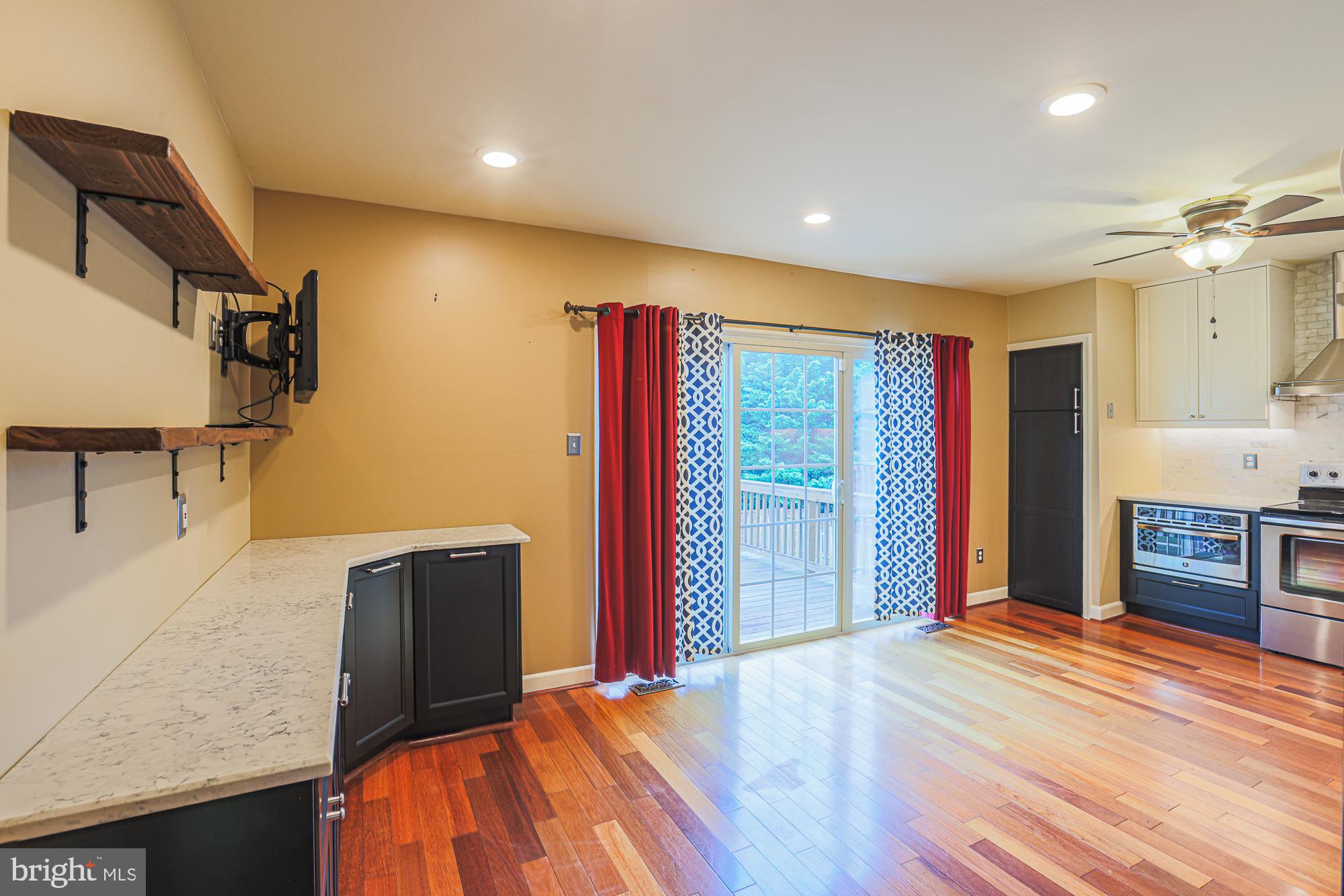 CROMWELL STATION - Residential