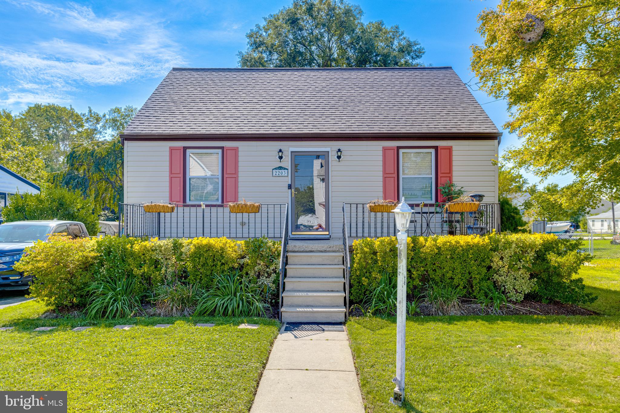 2203 MIDDLEBOROUGH ROAD