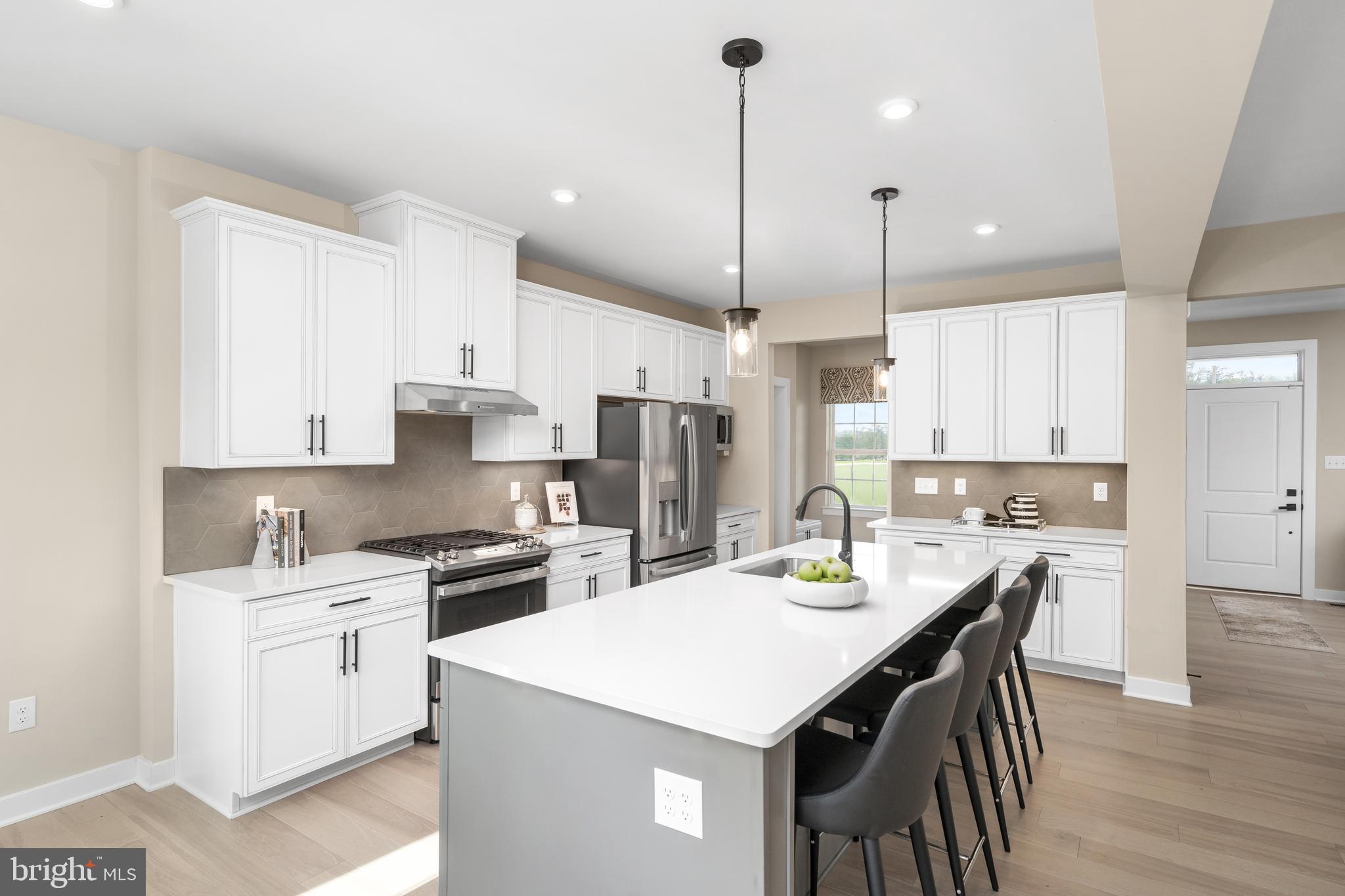 CANTER CREEK - Residential