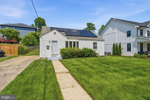 Photo of 2146 Pimmit Drive, FALLS CHURCH, VA 22043 (MLS # VAFX2298522)