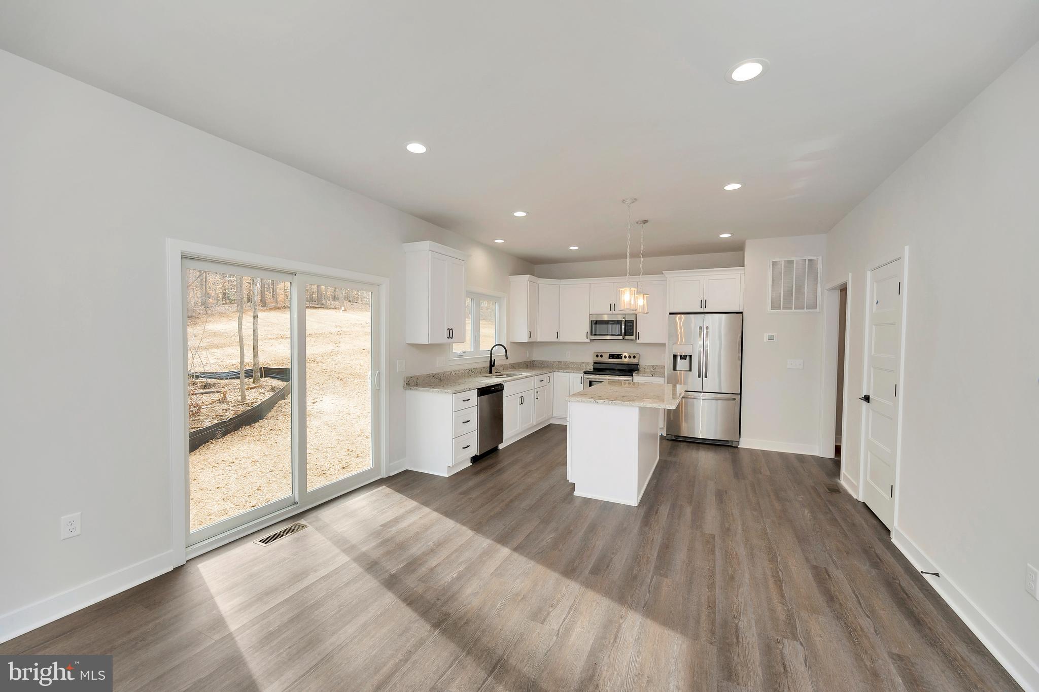 4 MACGREGOR RIDGE ROAD
