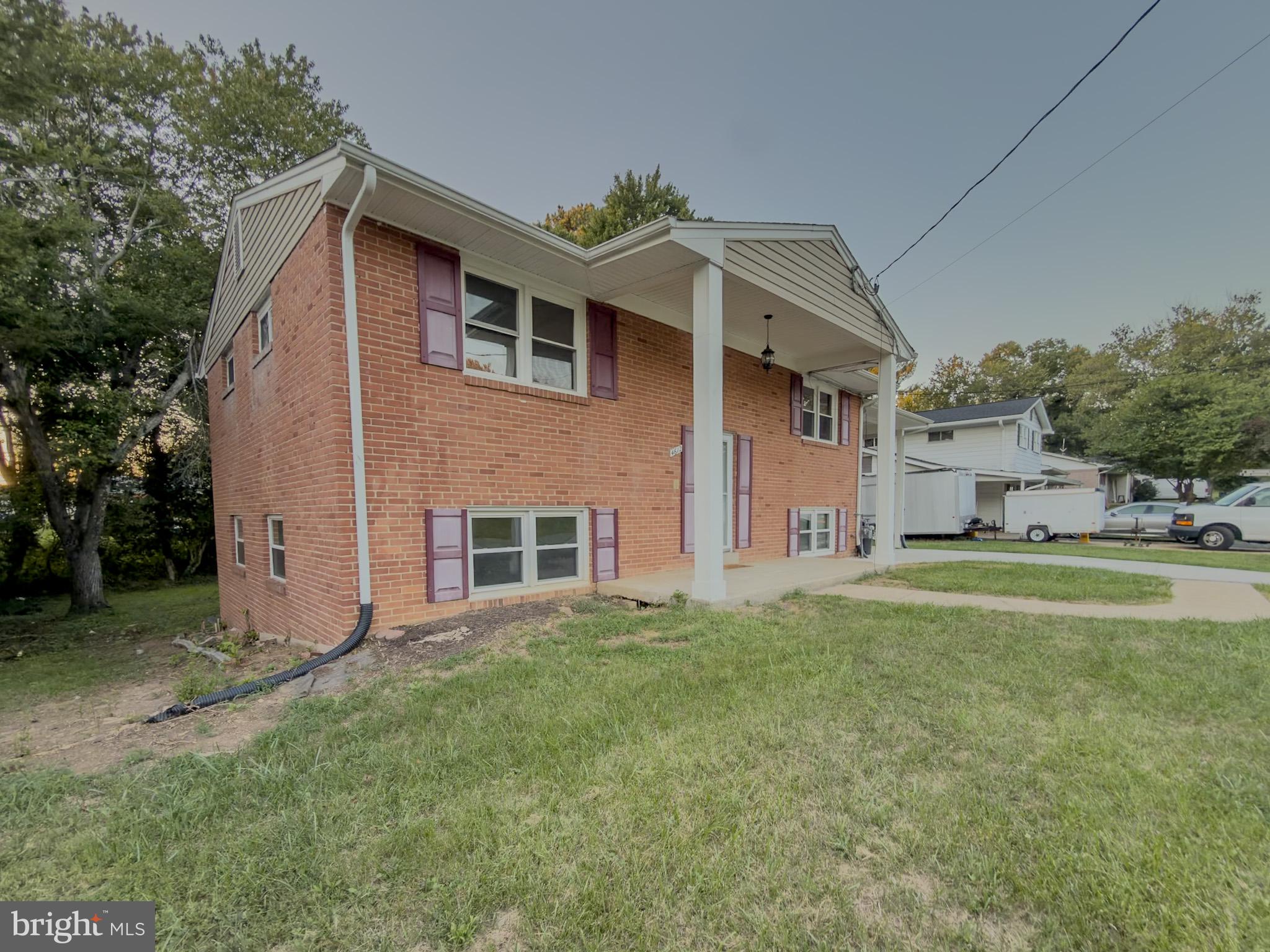 4612 SHARON ROAD