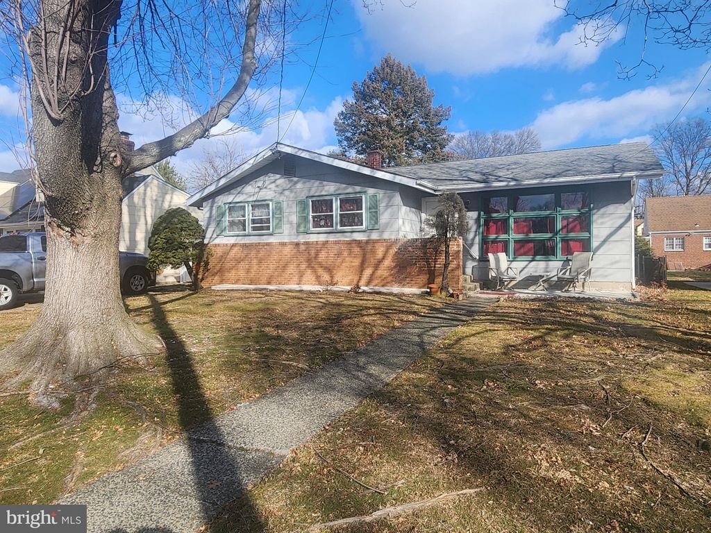 Photo of 2420 Clement Avenue, PENNSAUKEN, NJ 08109 (MLS # NJCD2108950)