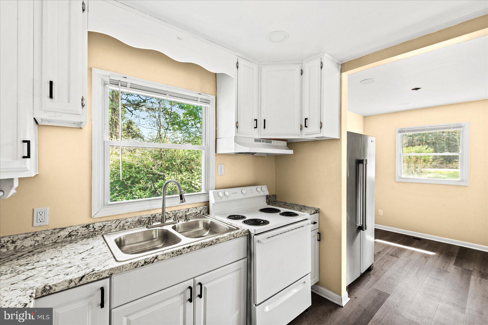 CENTRAL POINT - Residential