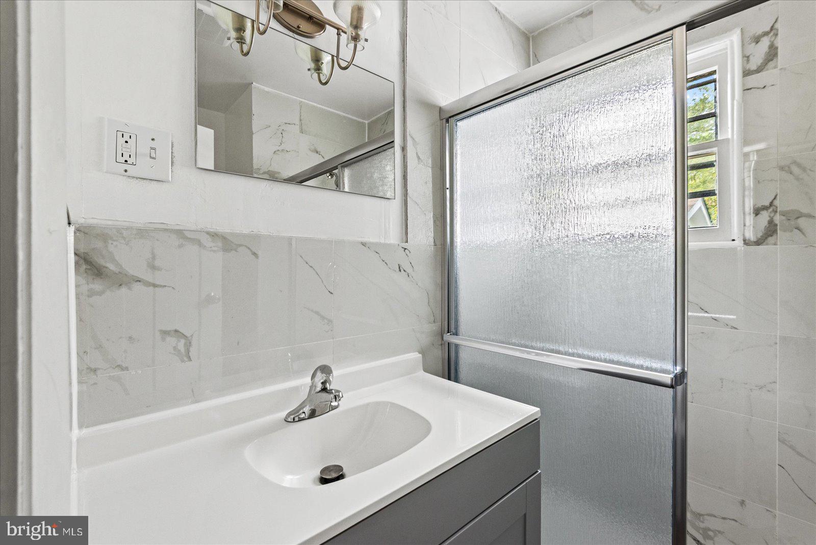 CENTRAL POINT - Residential