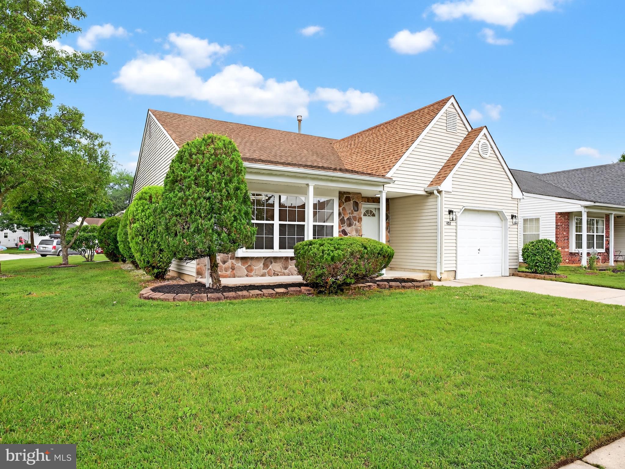 402 PARADISE ROAD