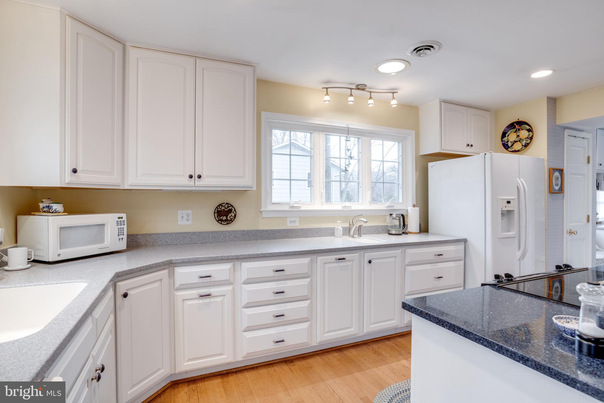 HOMEWOOD - Residential