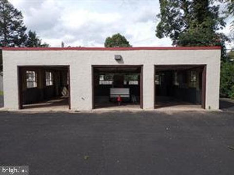 Photo of 431 Maple Street, JENKINTOWN, PA 19046 (MLS # PAMC2176392)