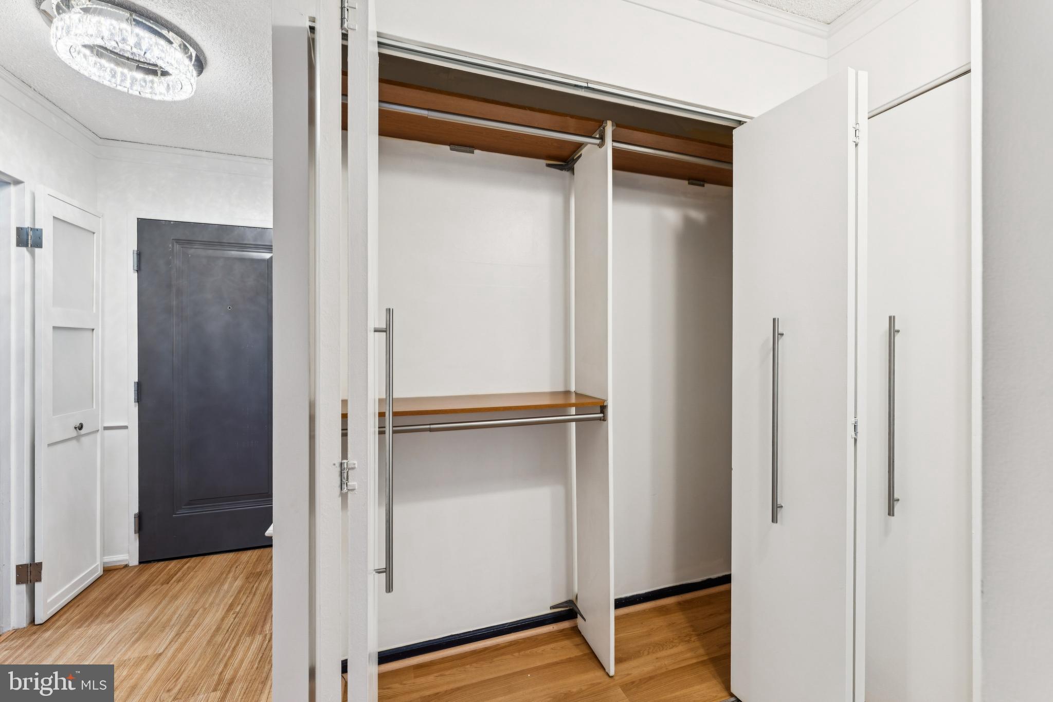 CARLYLE HOUSE - Residential Lease