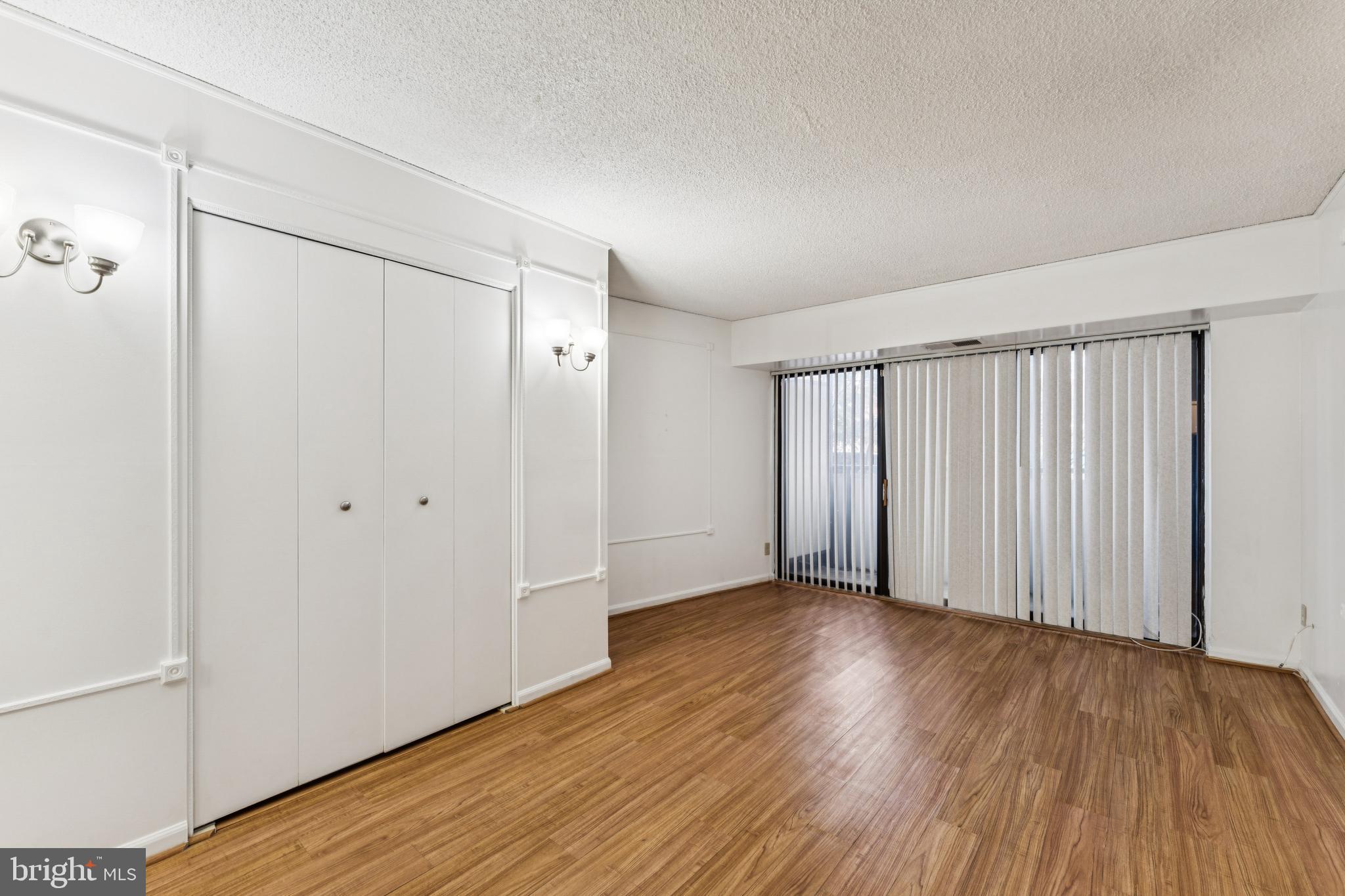 CARLYLE HOUSE - Residential Lease