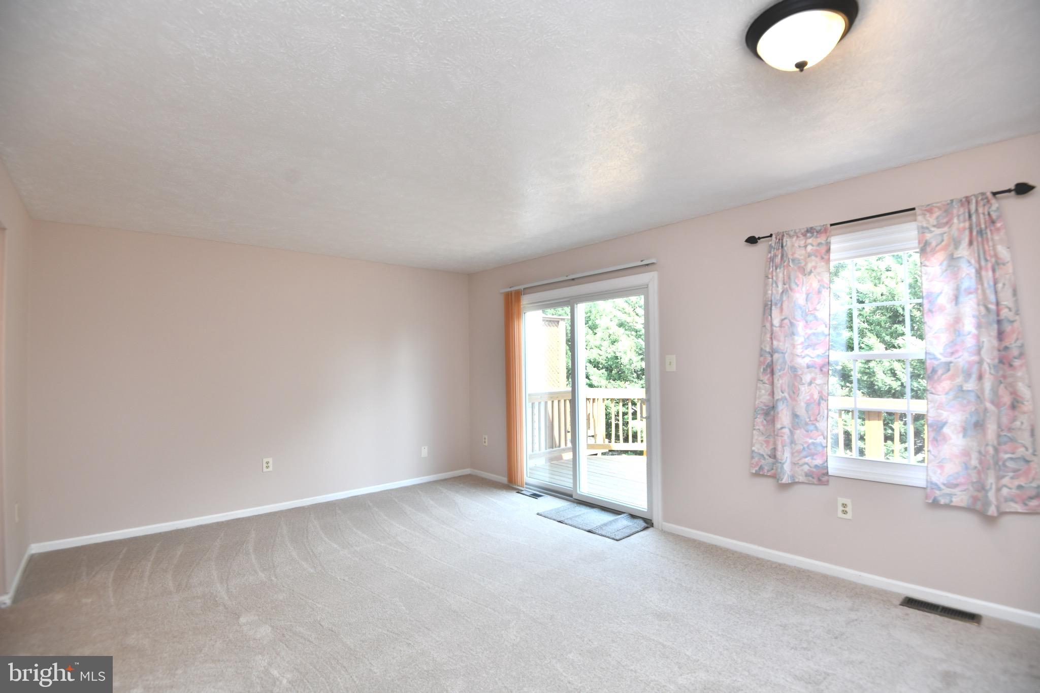 CRESTWOOD VILLAGE - Residential Lease