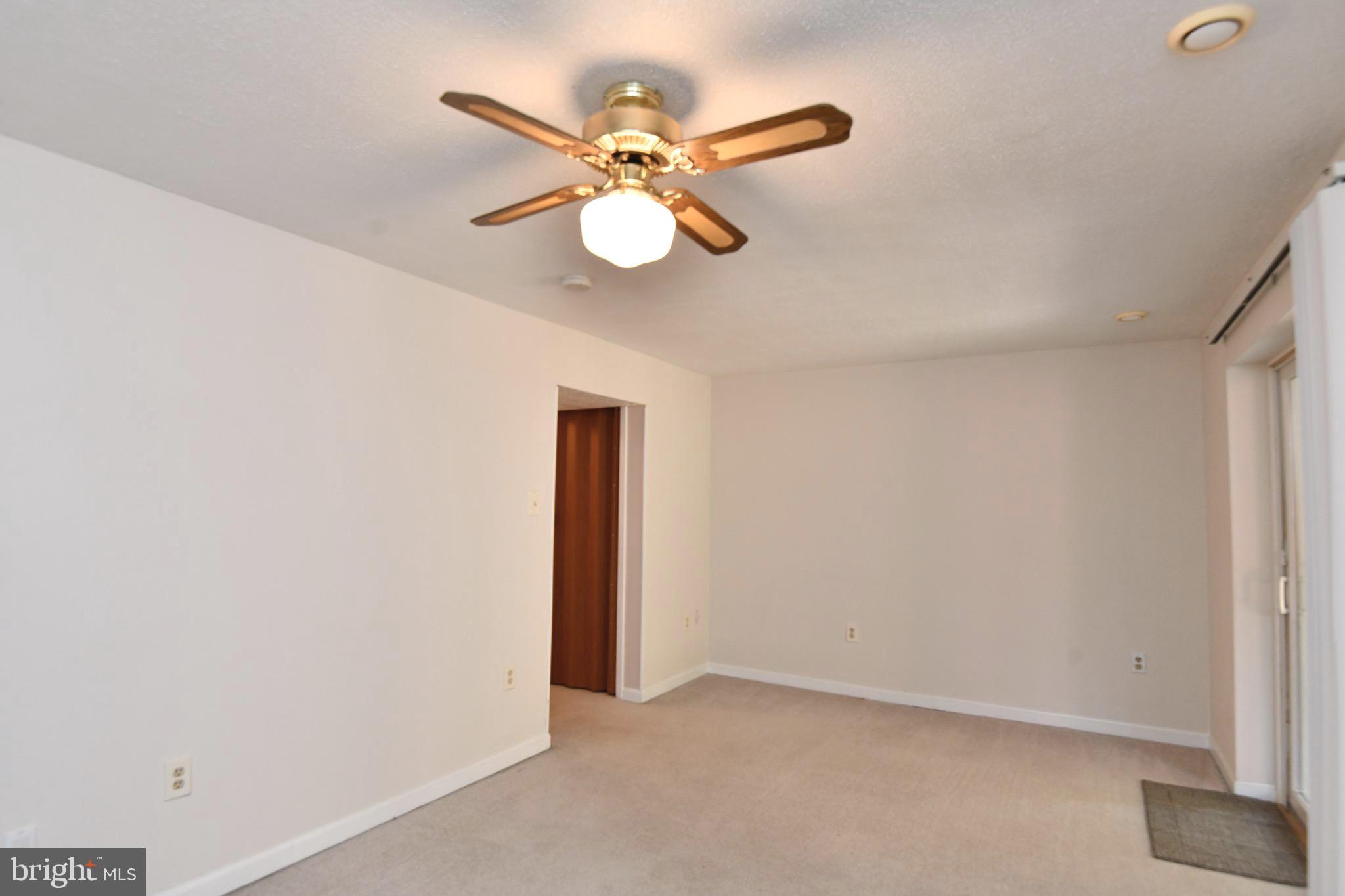 CRESTWOOD VILLAGE - Residential Lease