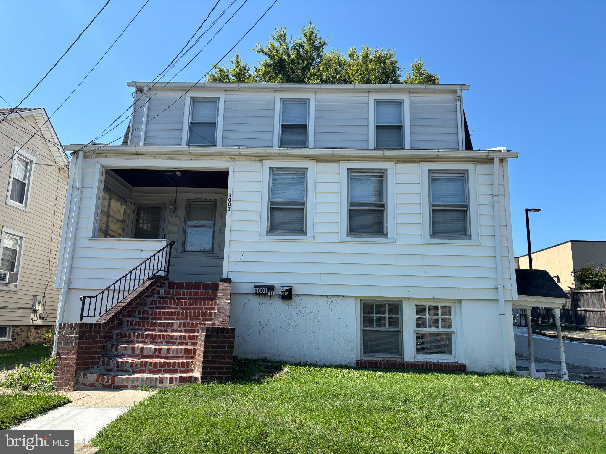 3001 LAVENDER AVENUE