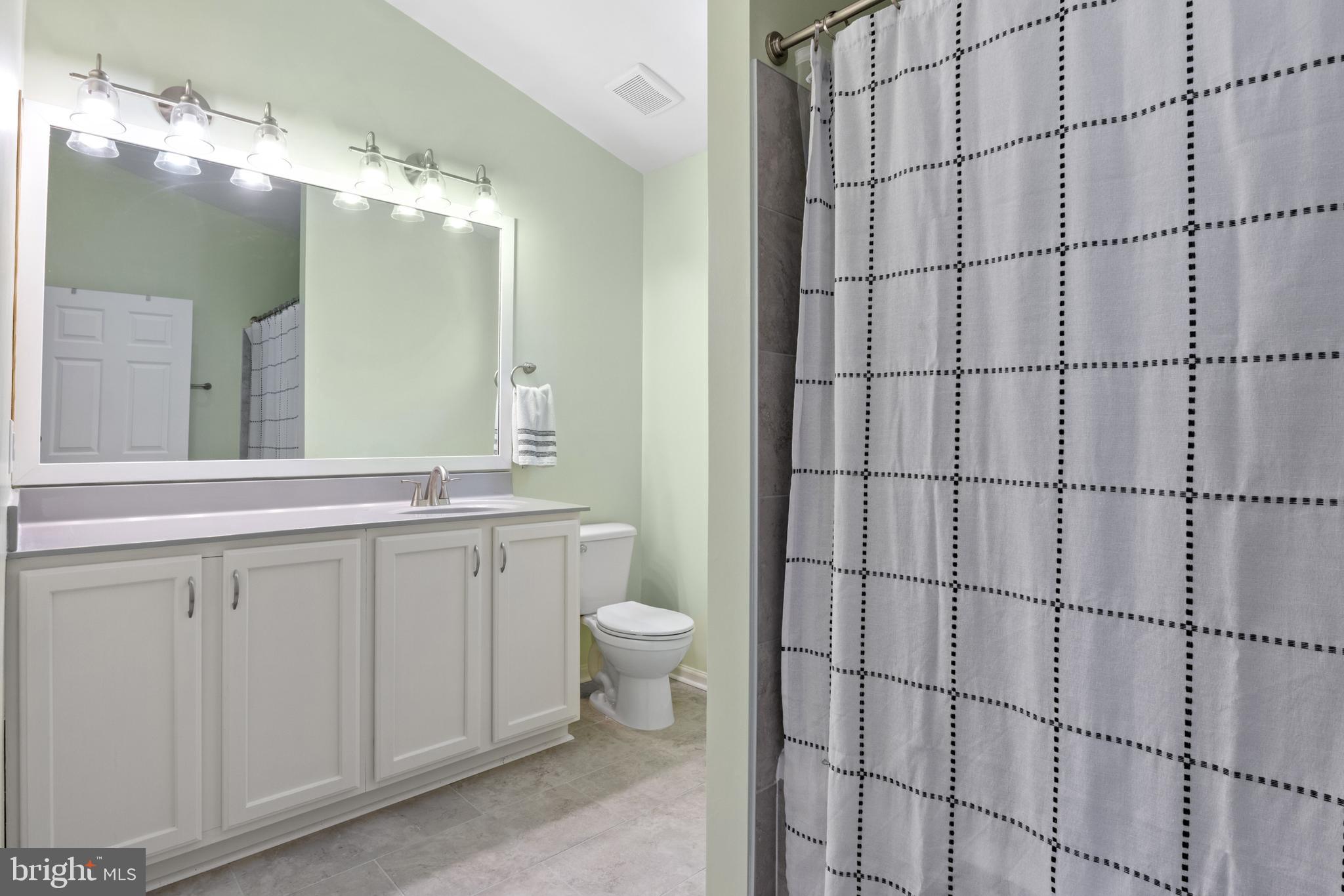 LAKEVIEW ESTATES - Residential