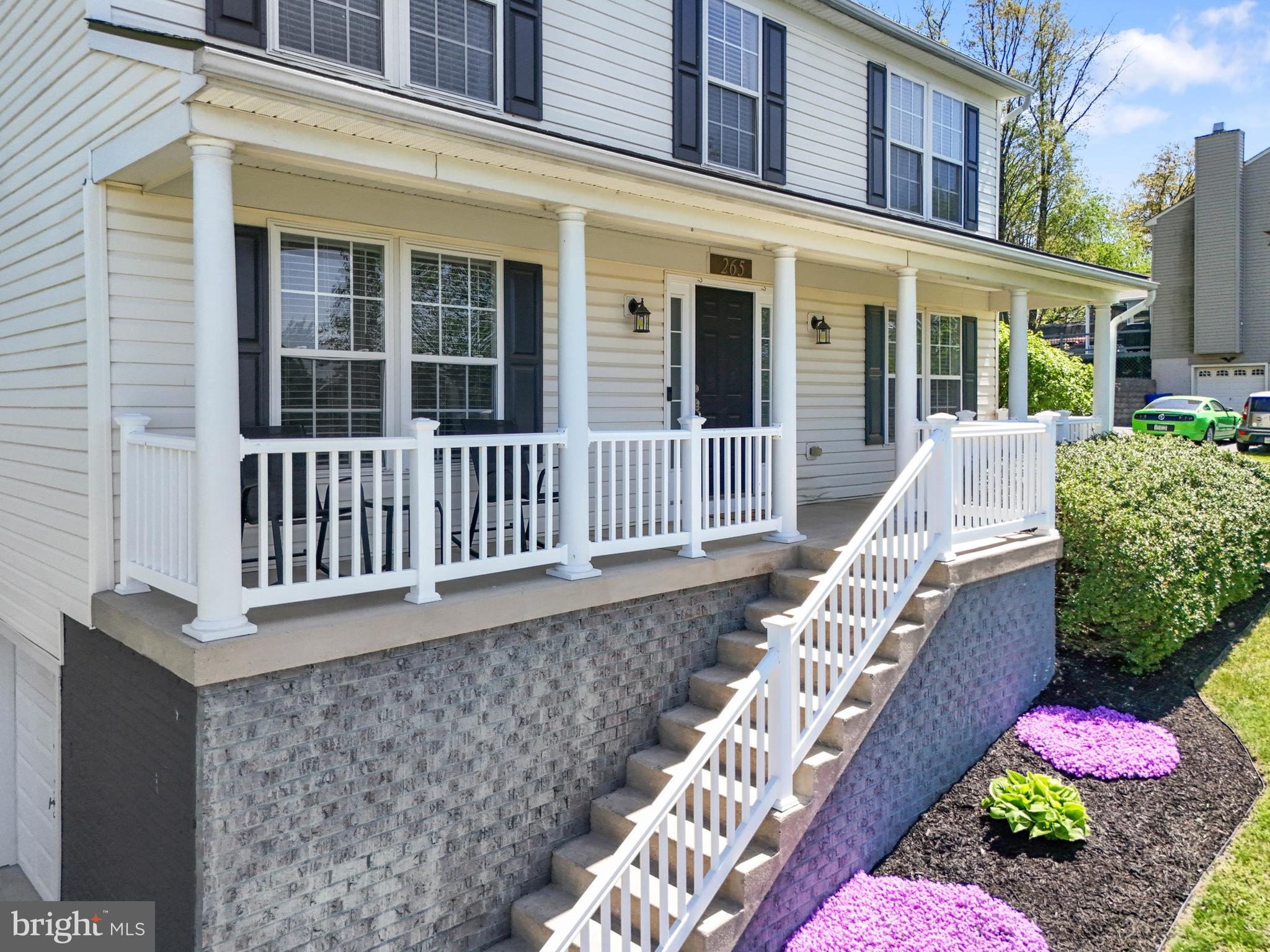 LAKEVIEW ESTATES - Residential