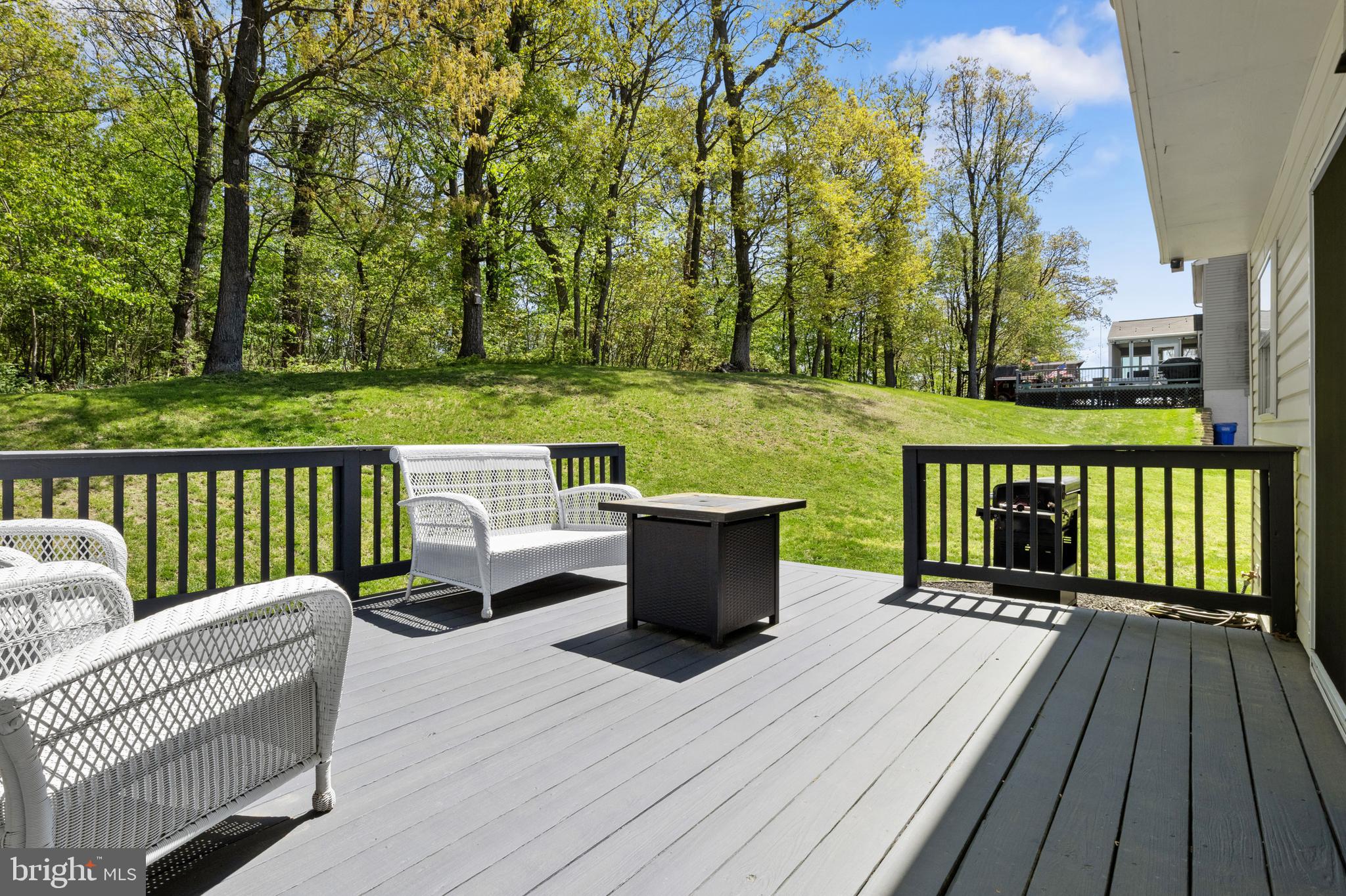 LAKEVIEW ESTATES - Residential