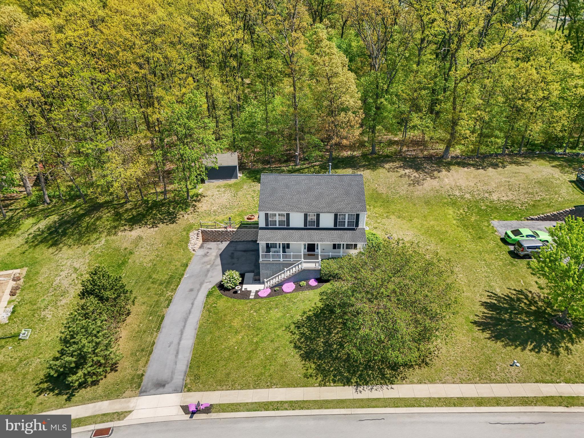 LAKEVIEW ESTATES - Residential