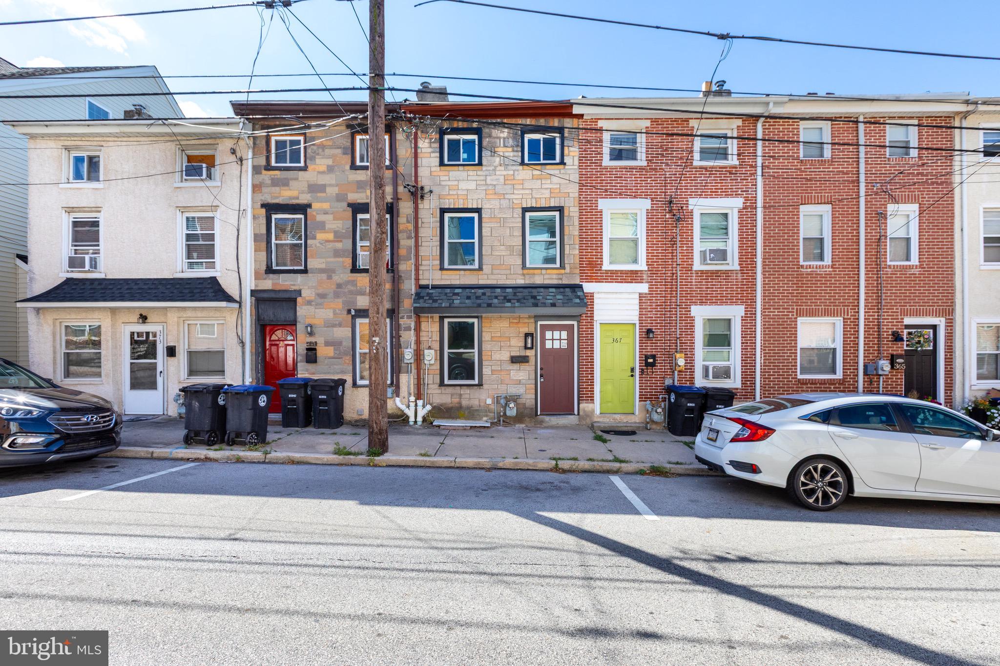 369 E HECTOR STREET