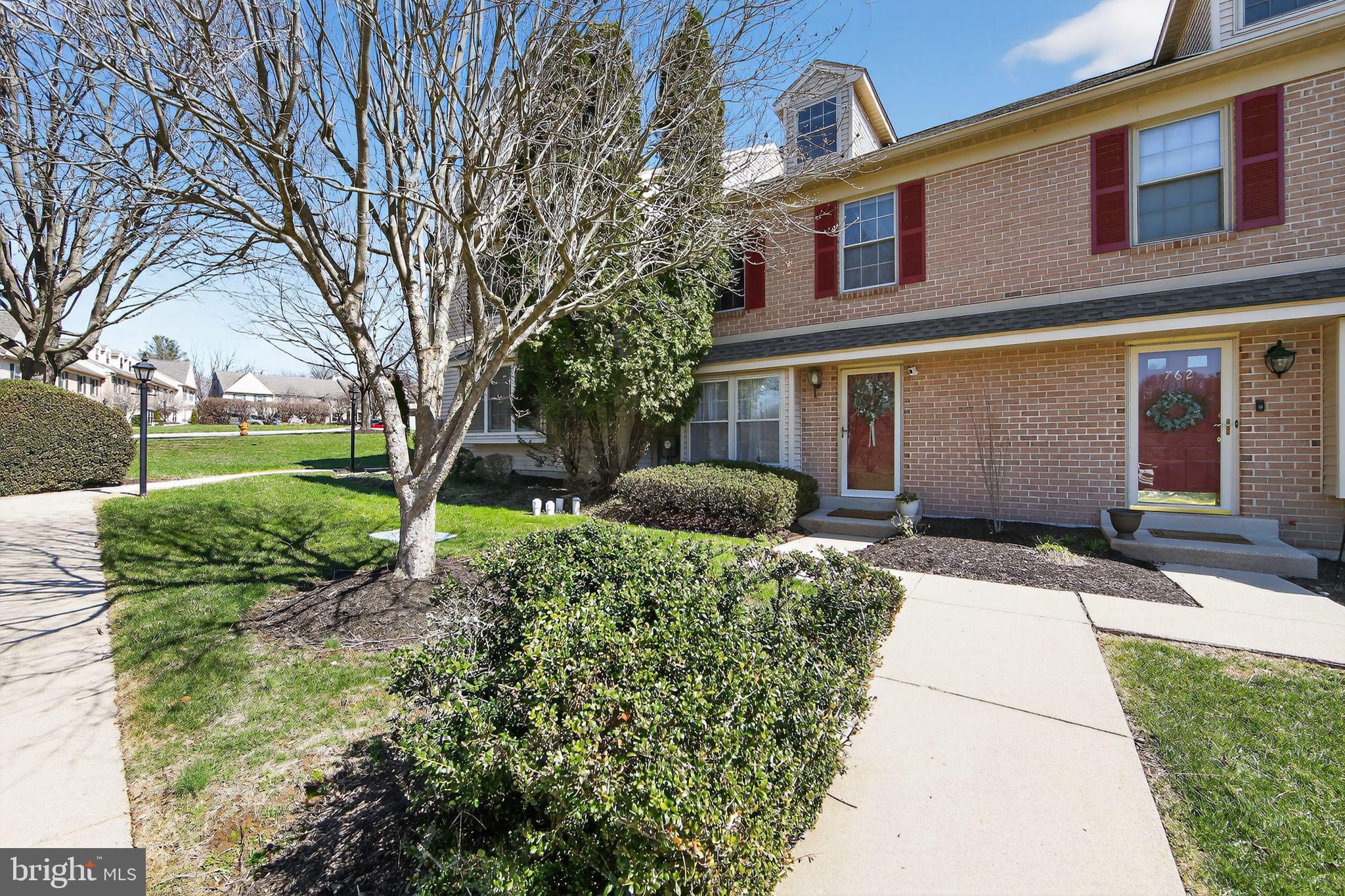 764 SHROPSHIRE DRIVE 11