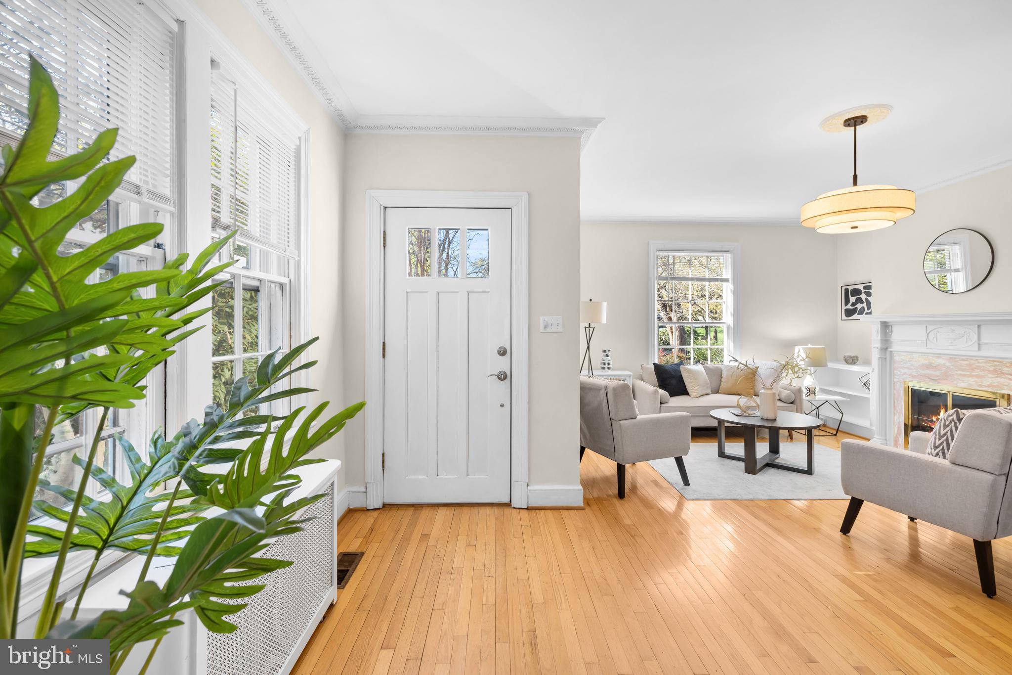 2927 CATHEDRAL AVENUE NW