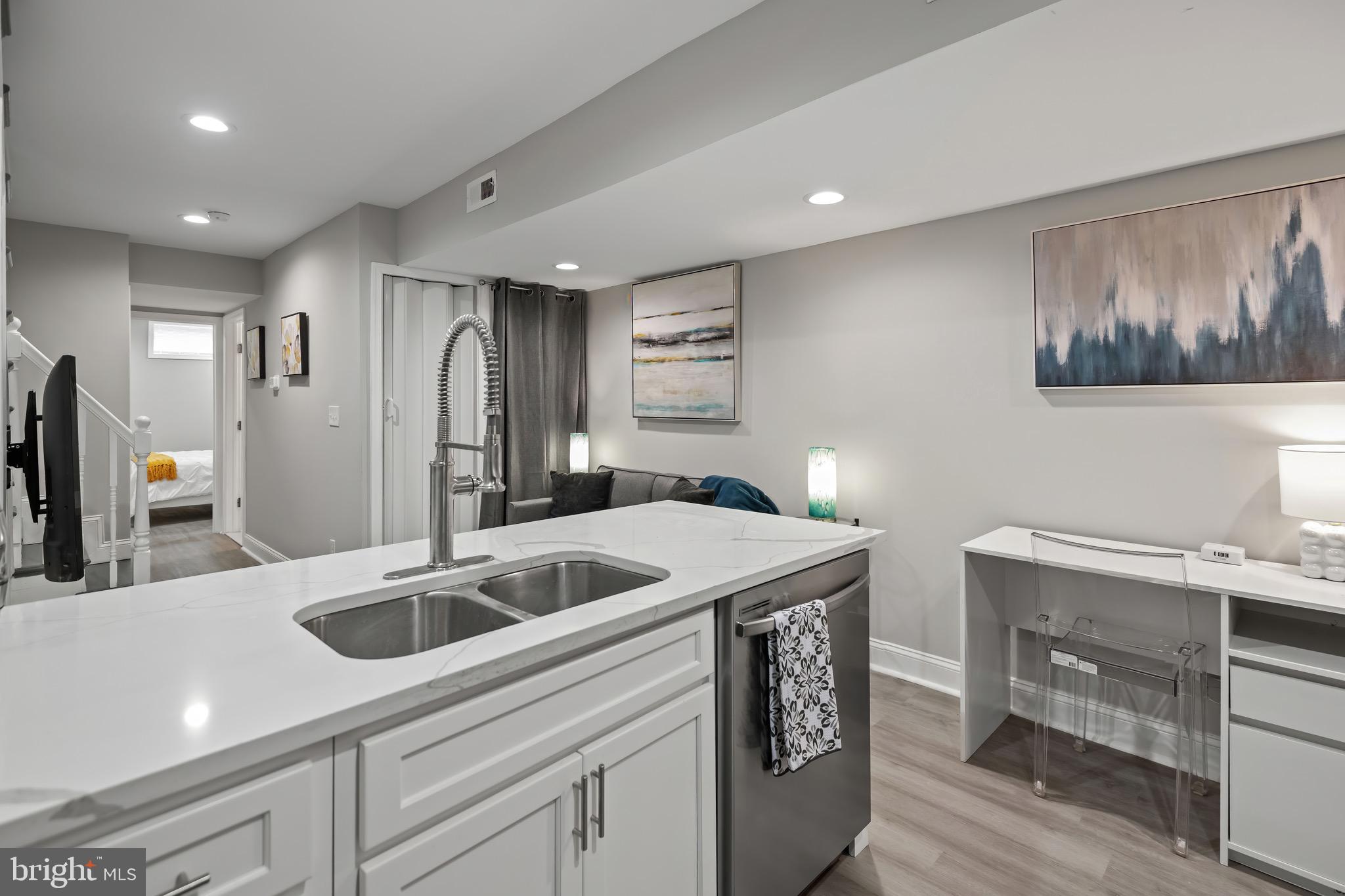 JOHNS HOPKINS - Residential