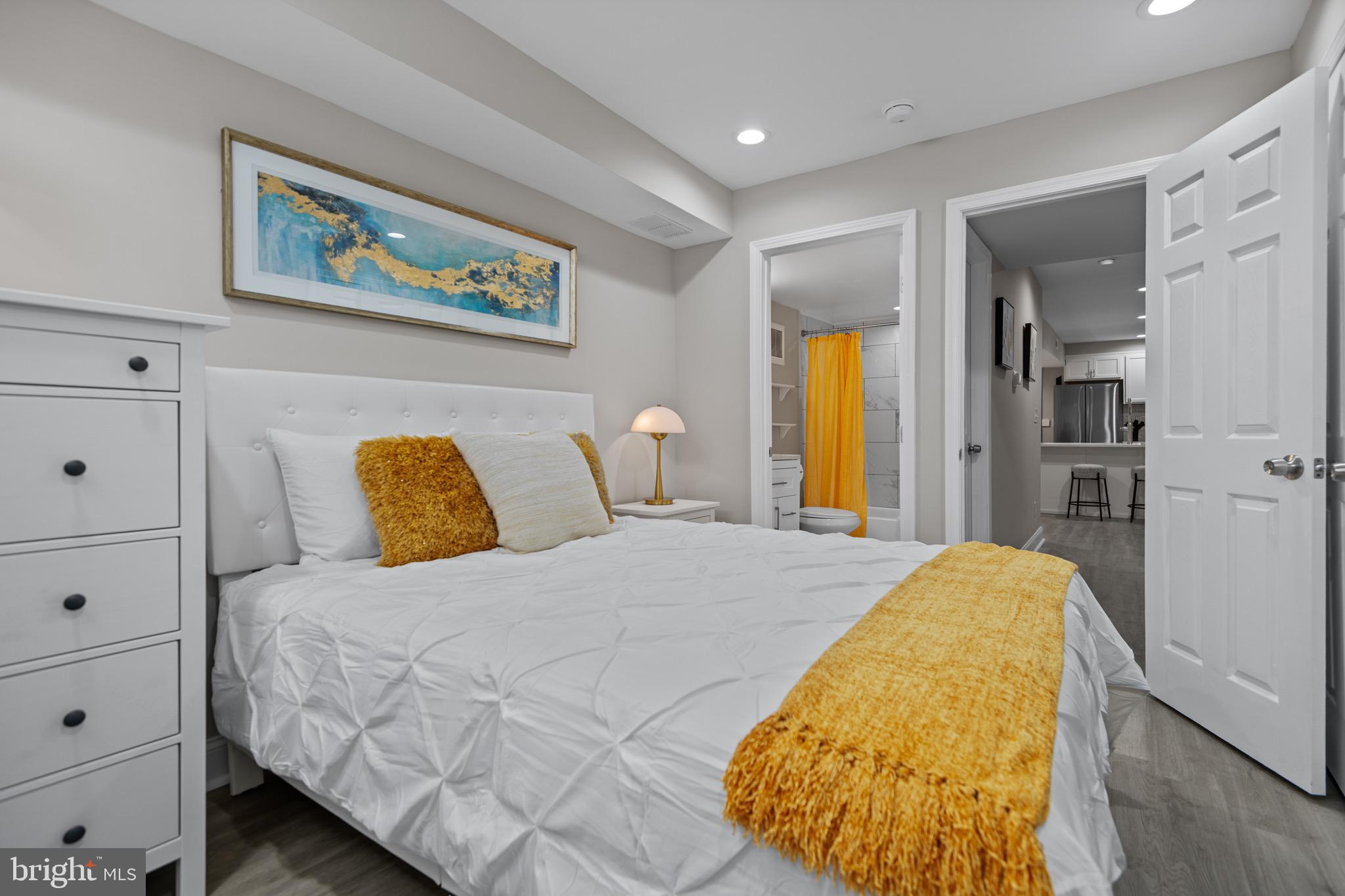 JOHNS HOPKINS - Residential